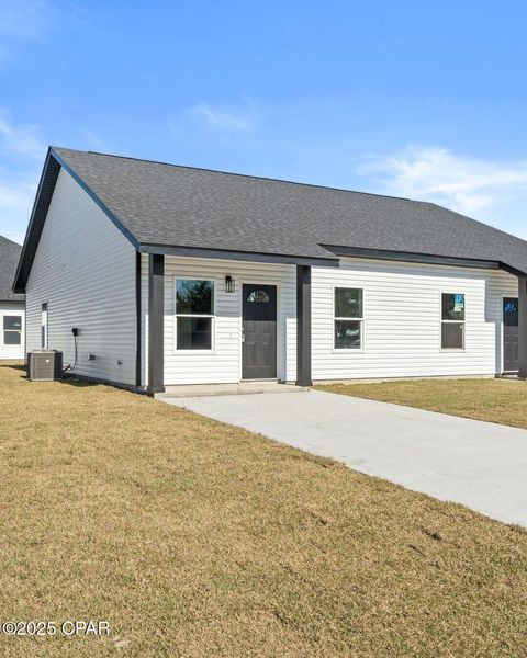 3205 E 2nd Place Panama City FL 32401