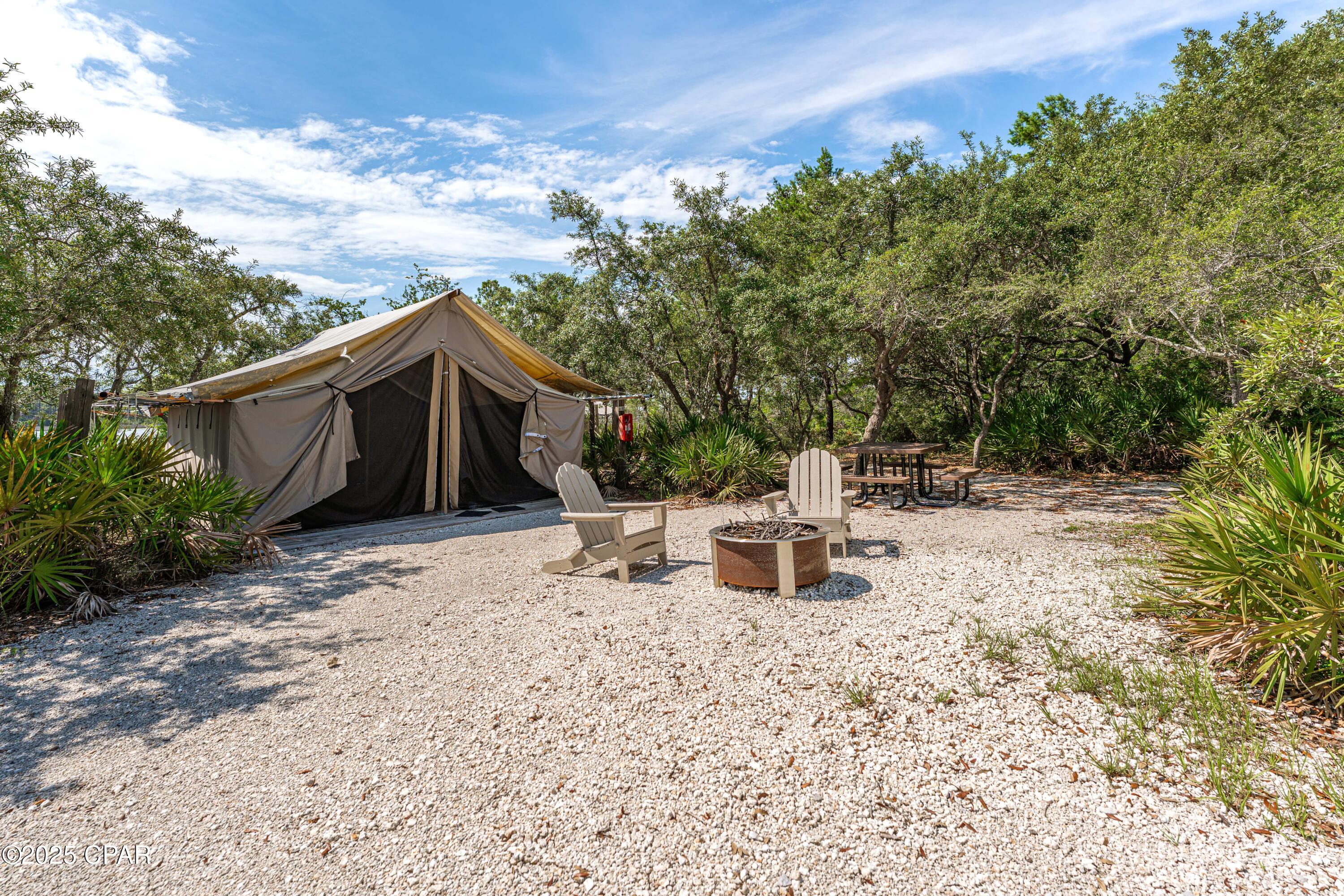 Rivercamps On Crooked Creek - Land