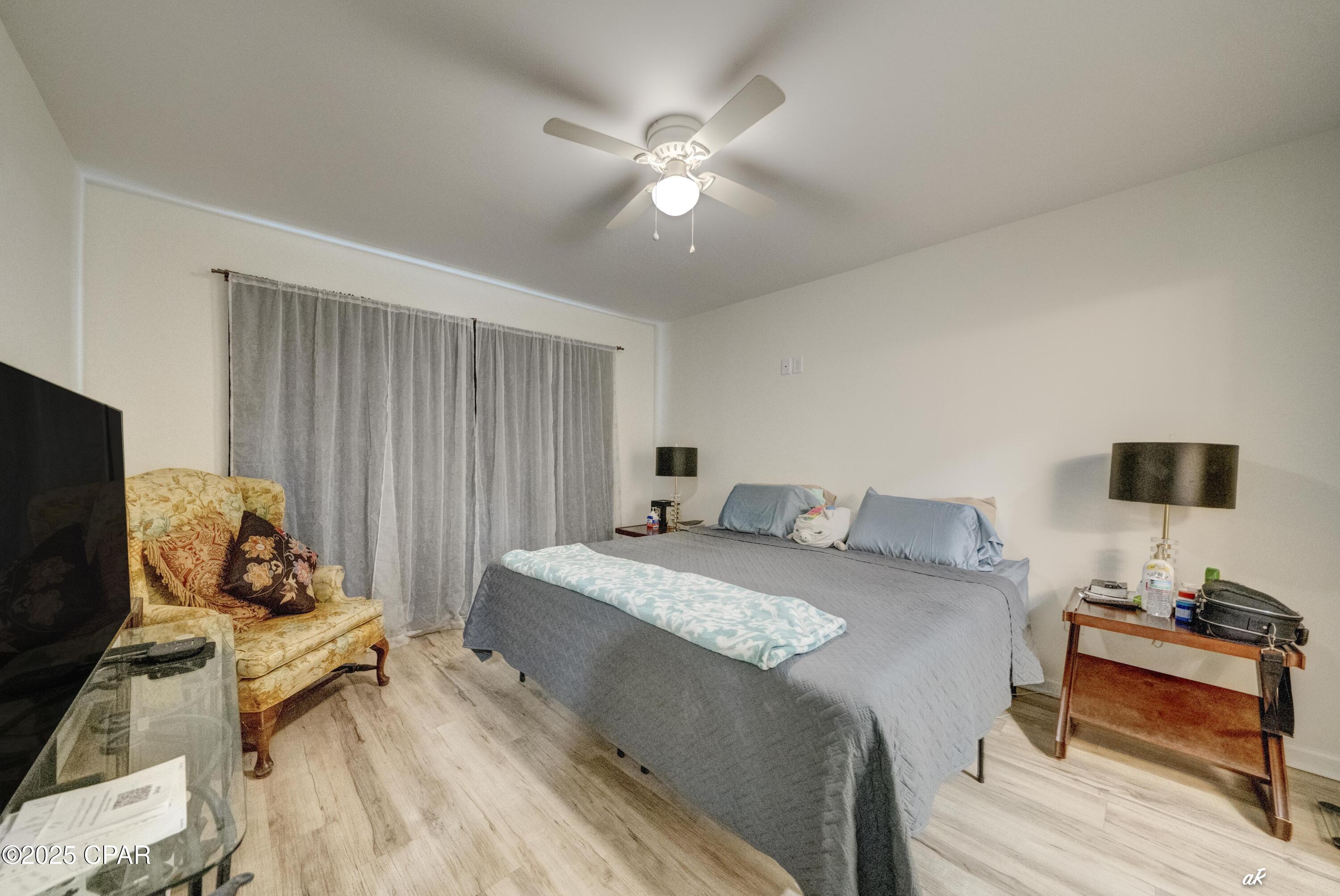 North Lagoon Oaks - Residential