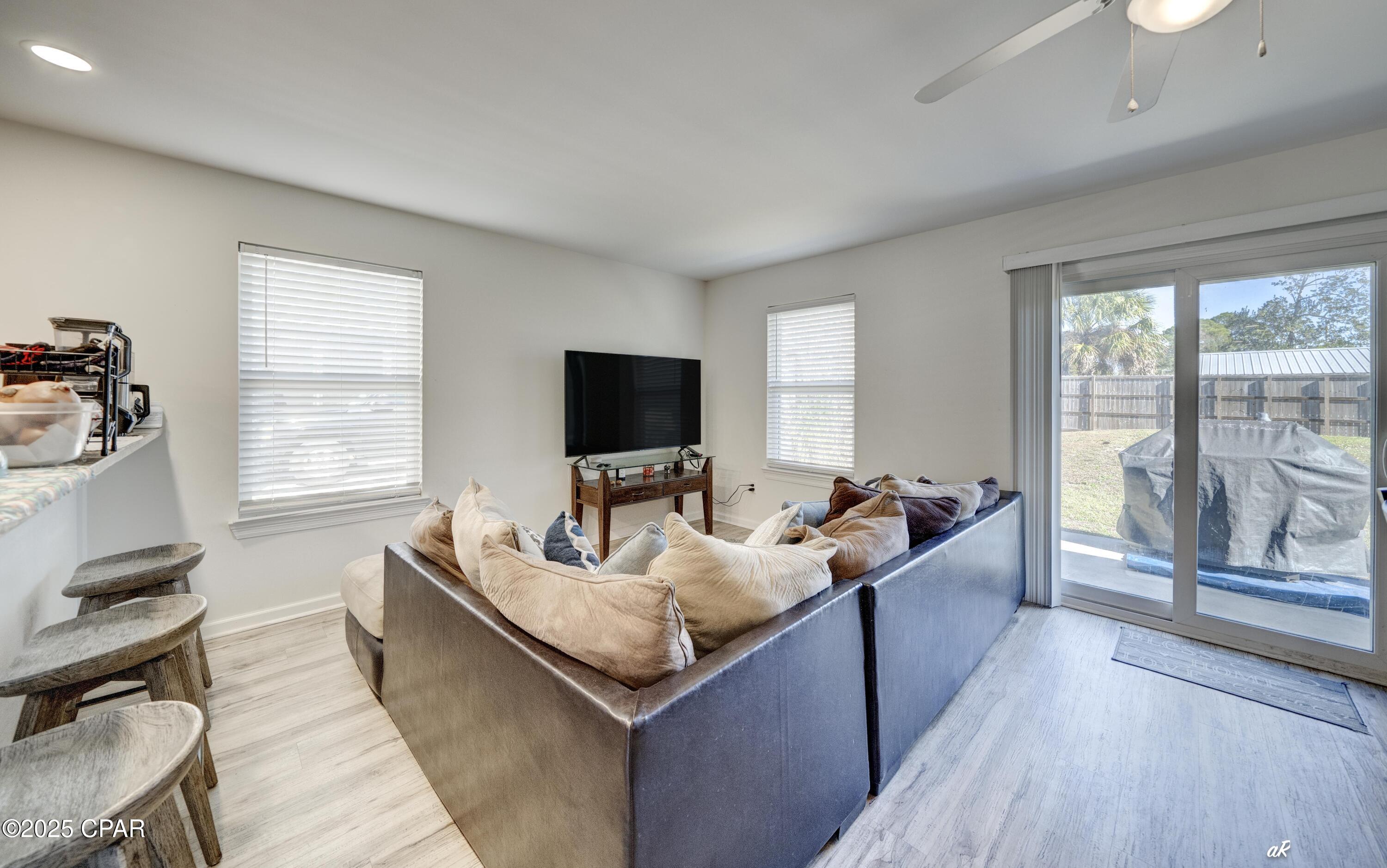 North Lagoon Oaks - Residential