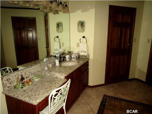 Kings Pt Harbour Unit 1 Replat - Residential