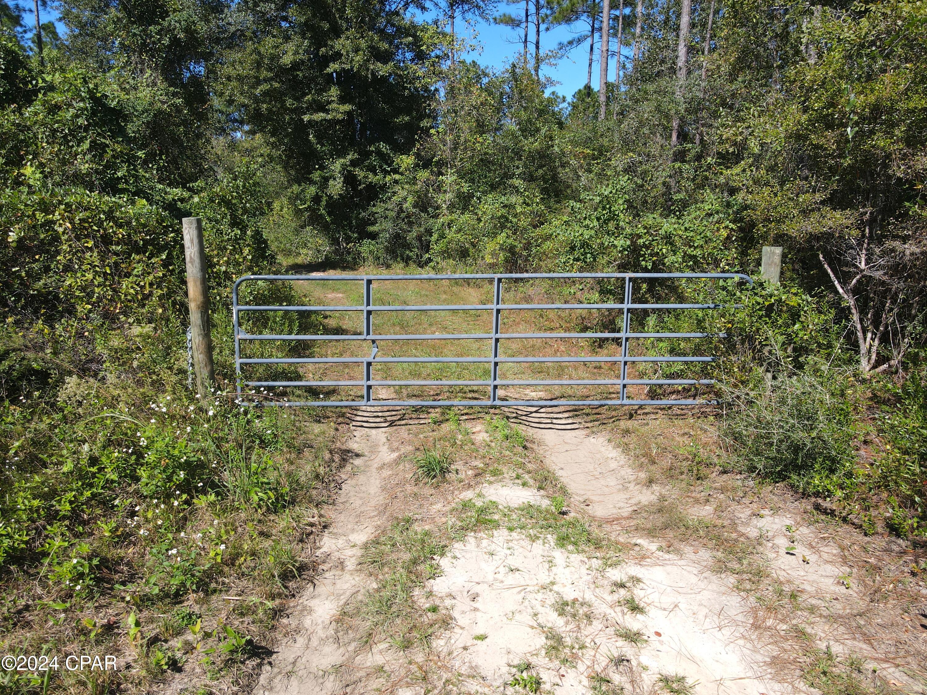 [No Recorded Subdiv] - Land