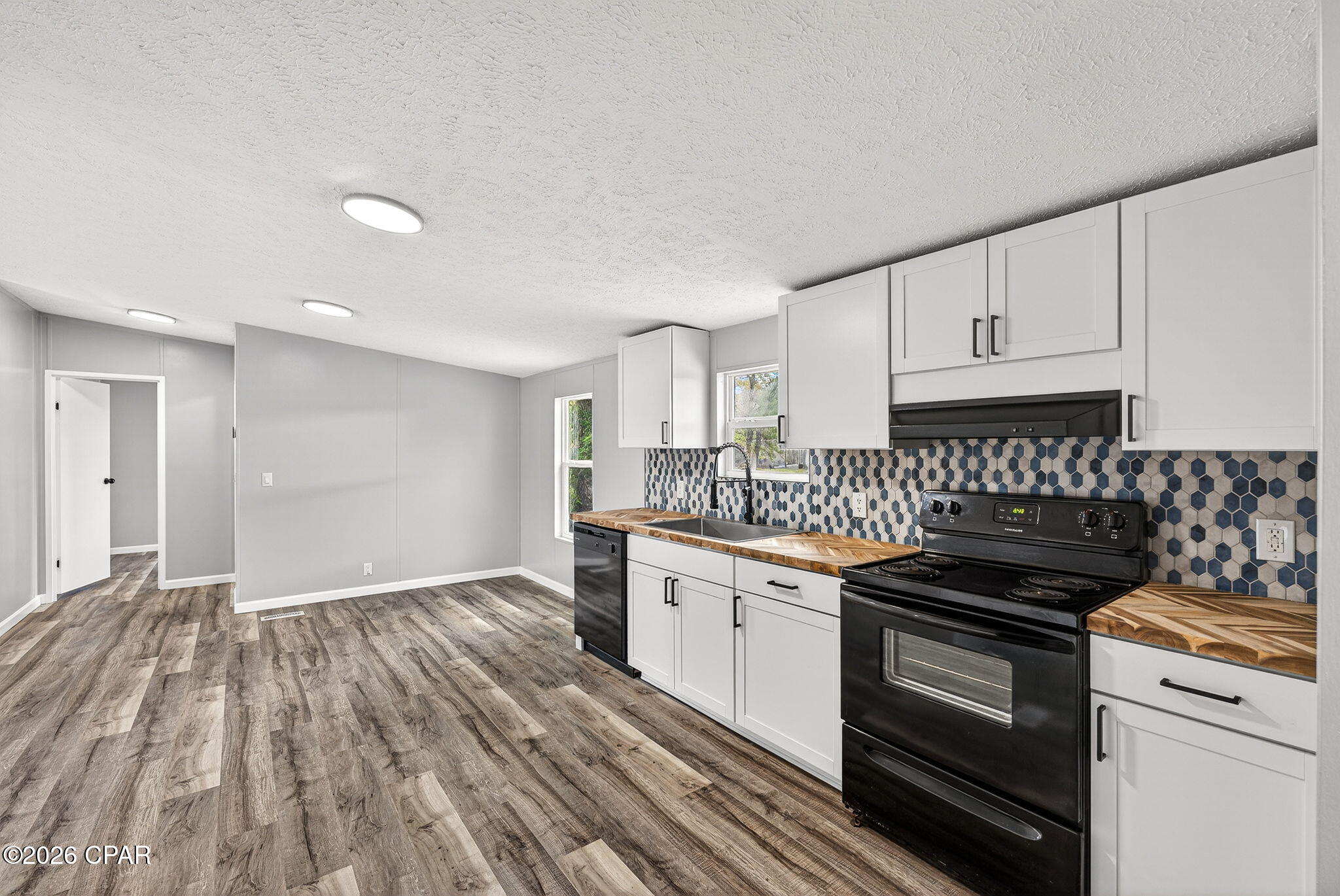 [No Recorded Subdiv] - Residential