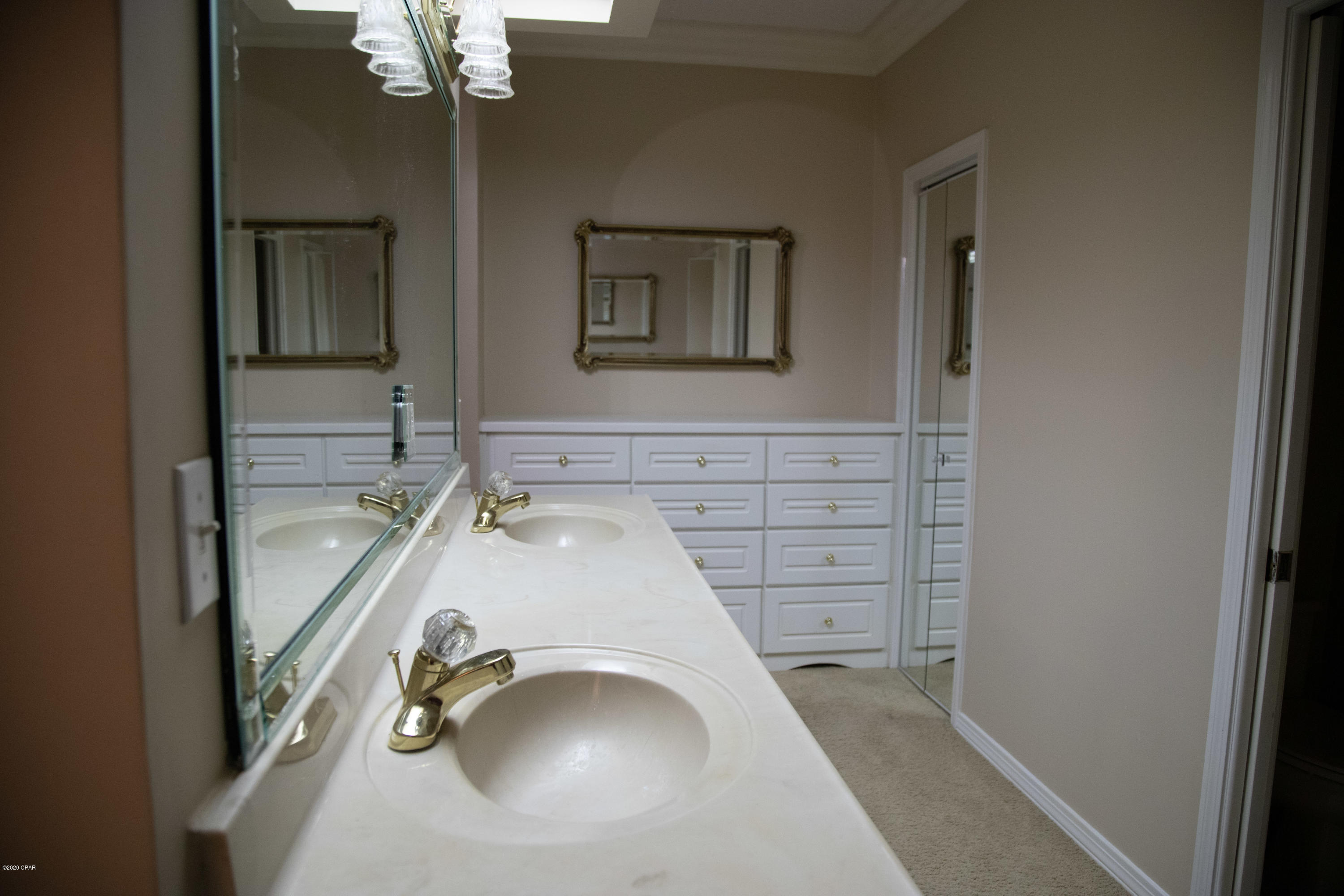 North Oaks - Residential