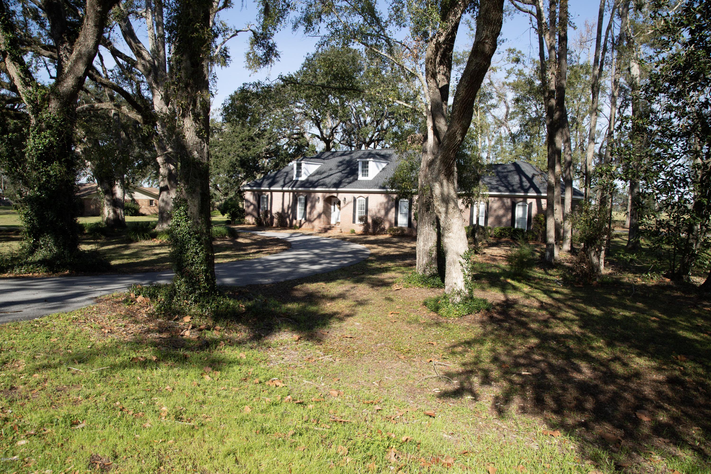 North Oaks - Residential