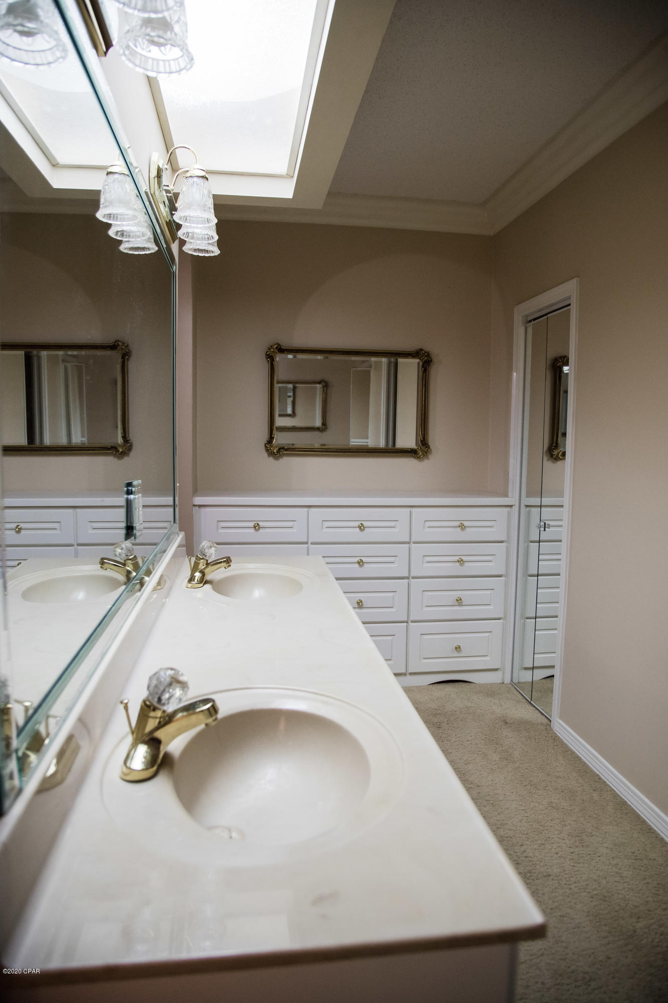North Oaks - Residential