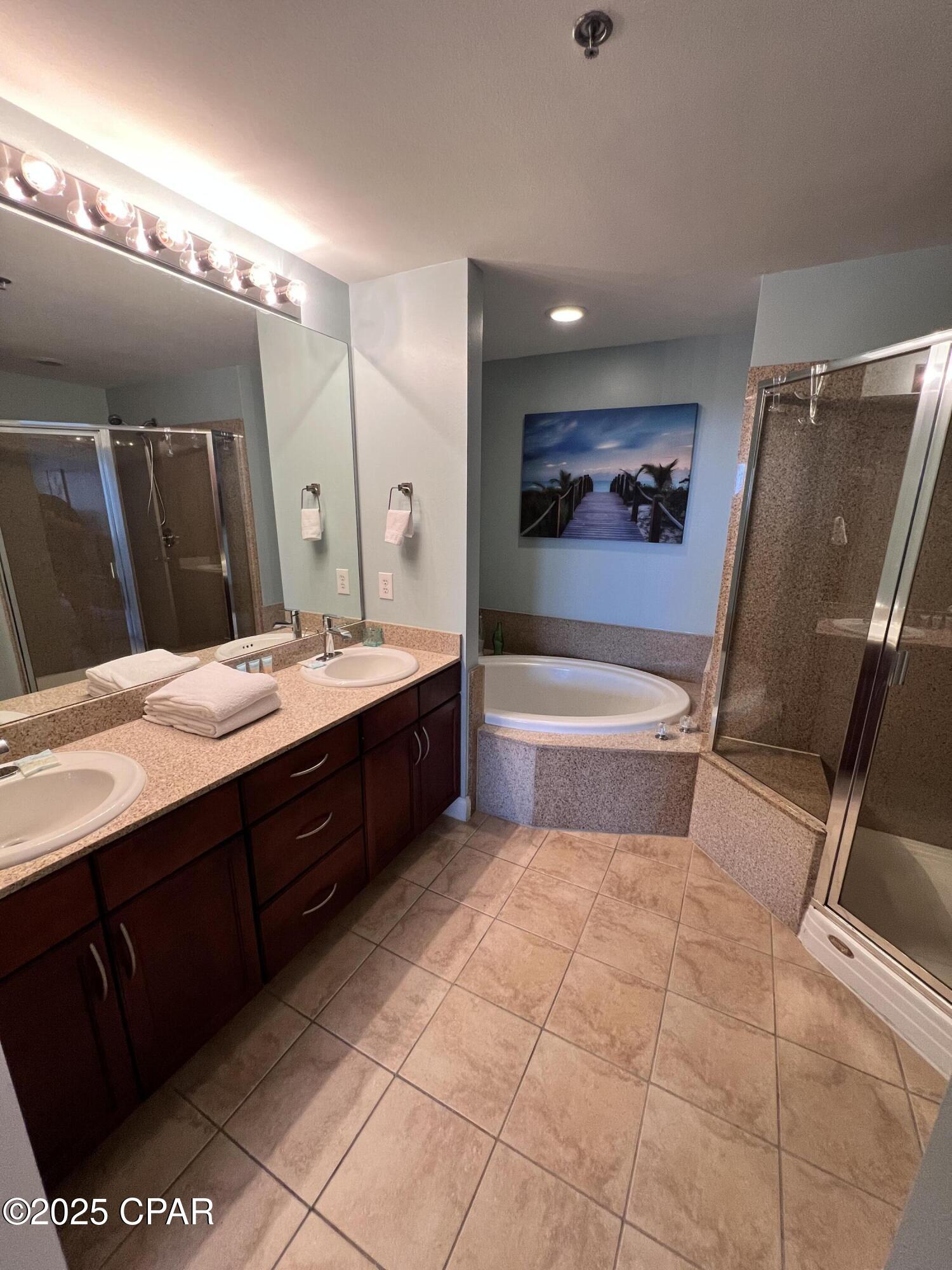 Laketown Wharf - Residential