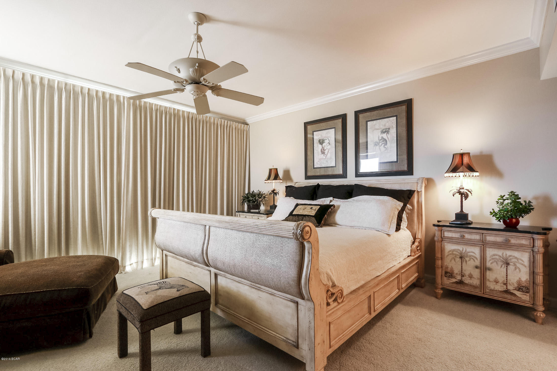 Grande Surf Club Condo - Residential