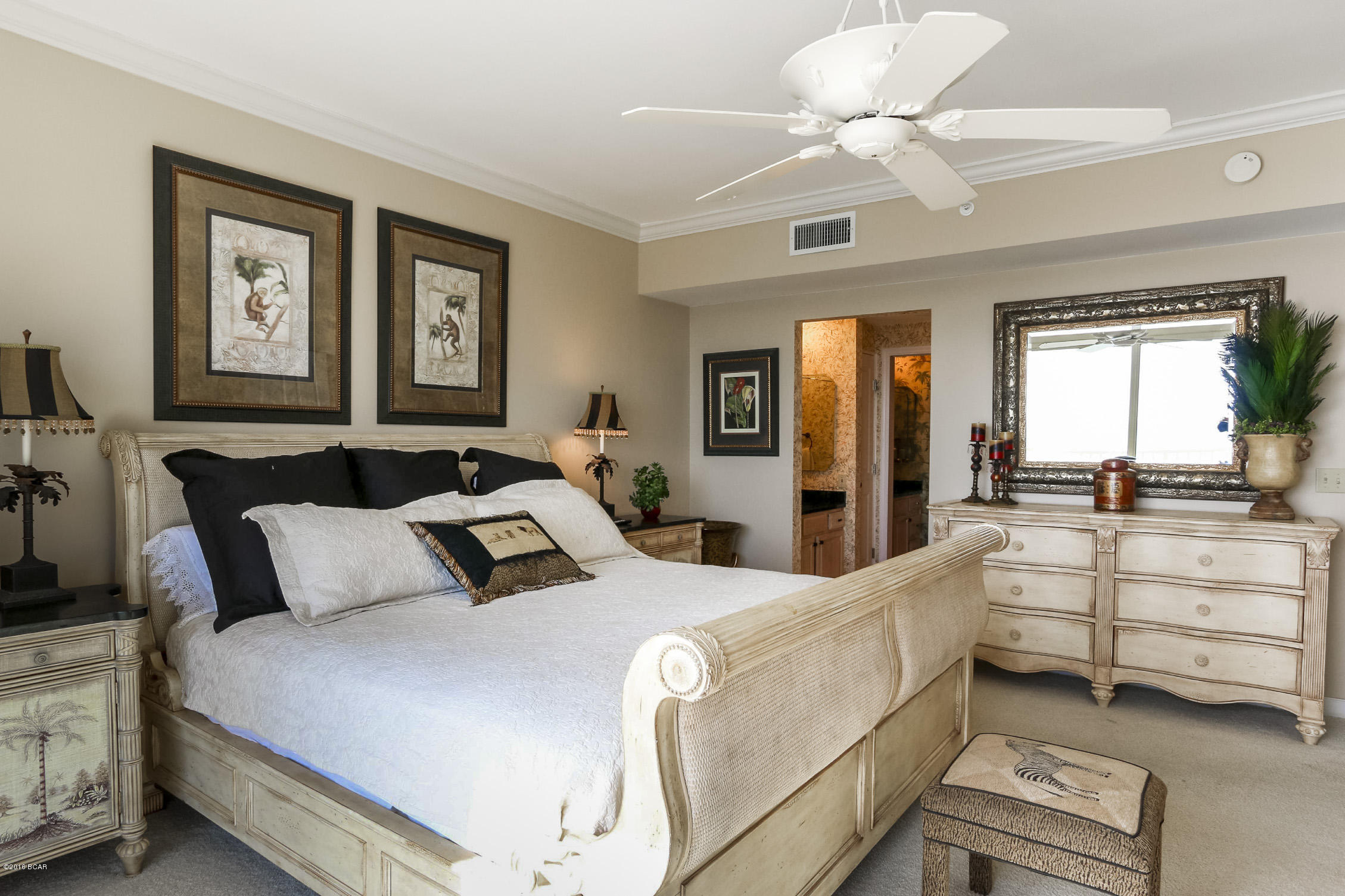 Grande Surf Club Condo - Residential