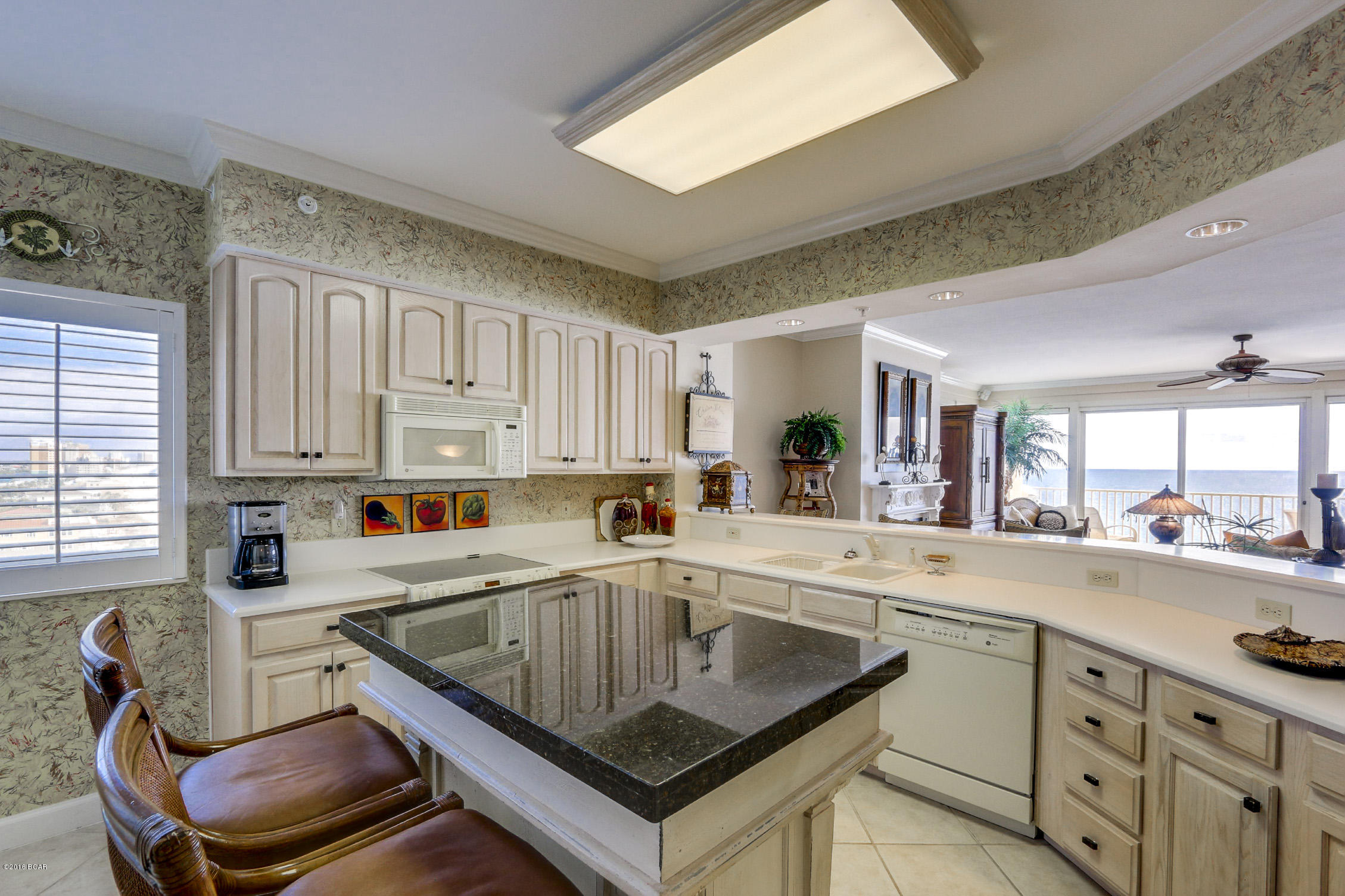 Grande Surf Club Condo - Residential