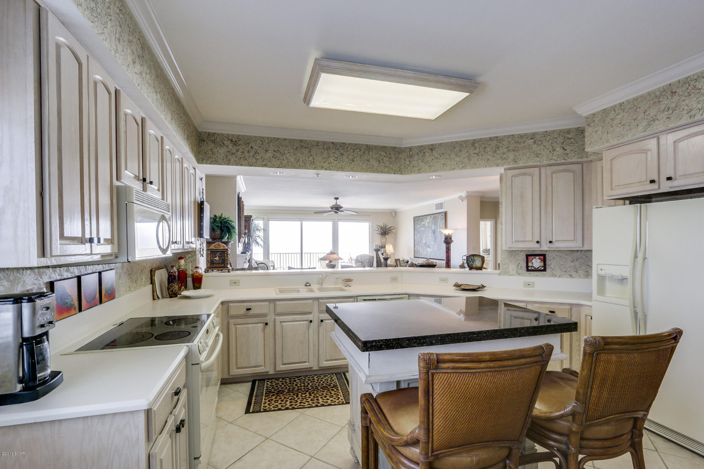 Grande Surf Club Condo - Residential