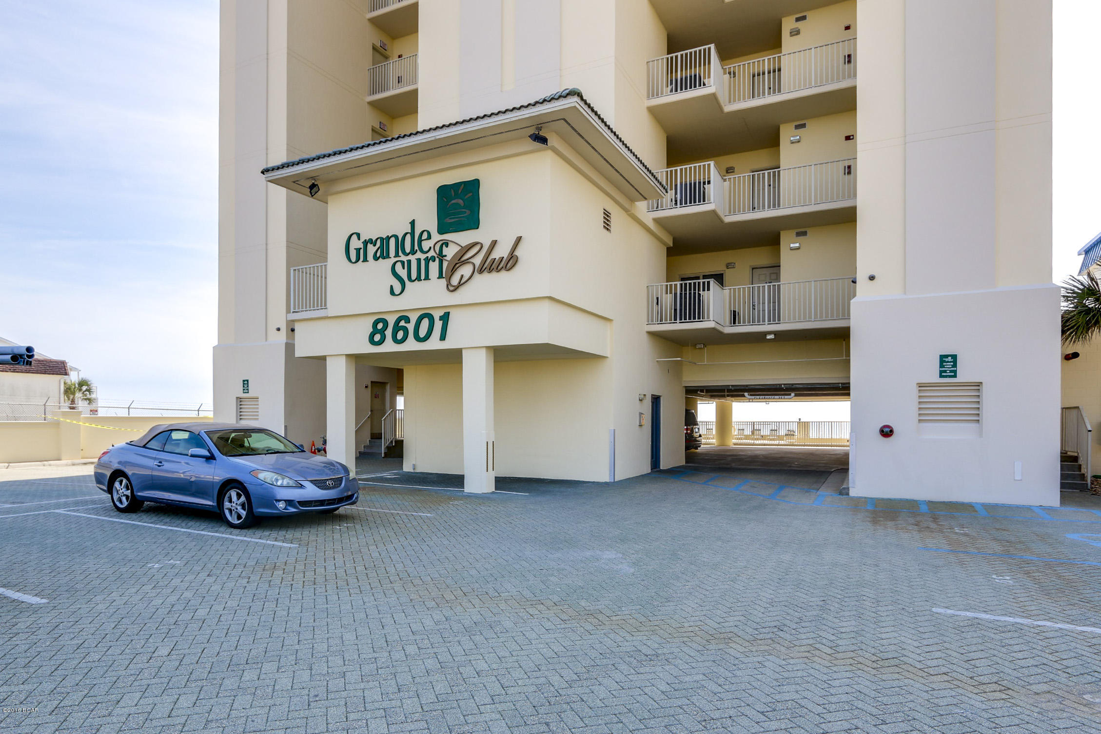 Grande Surf Club Condo - Residential