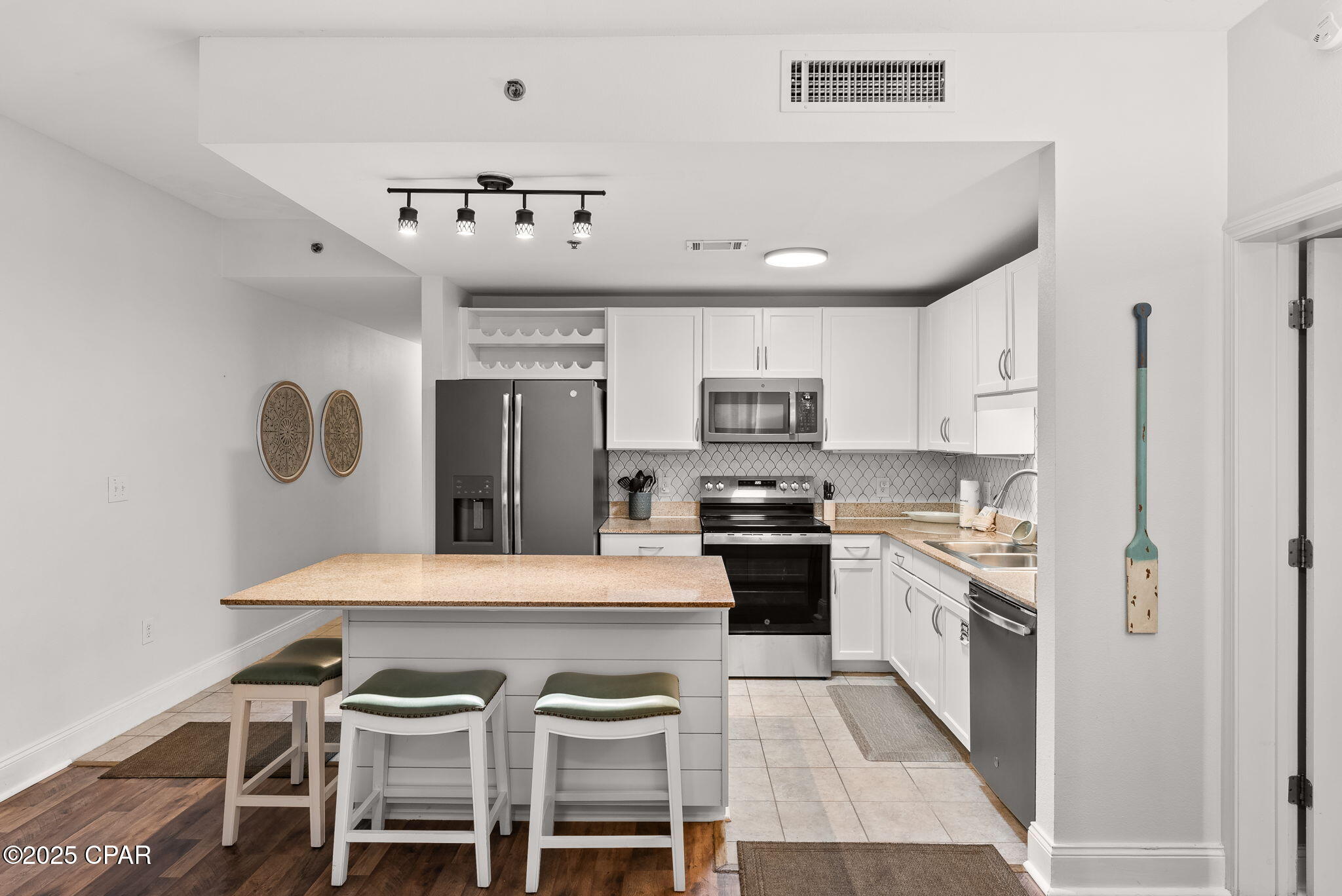 Laketown Wharf - Residential