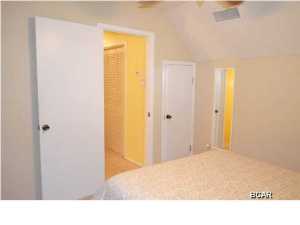 Lagoon Oaks - Residential