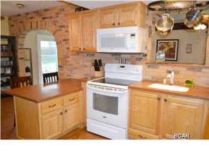 Lagoon Oaks - Residential