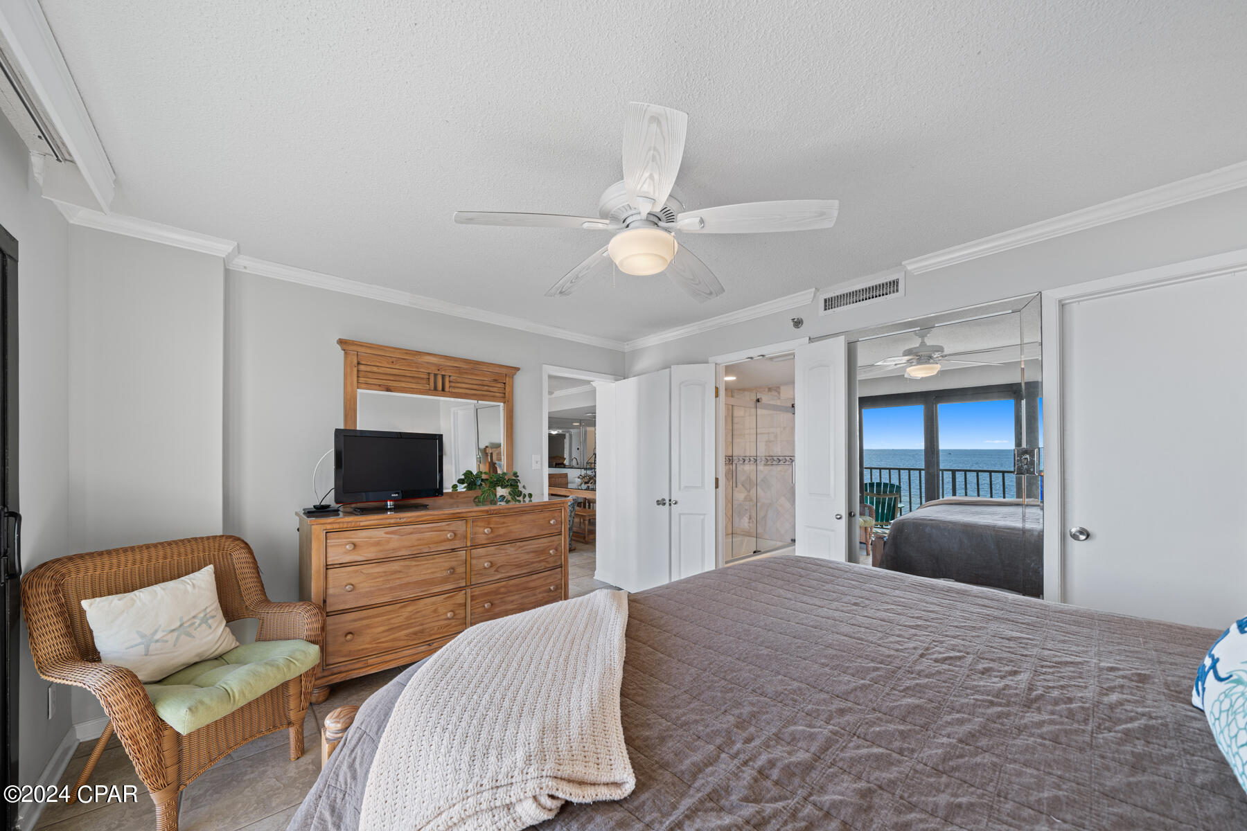 The Commodore - Residential