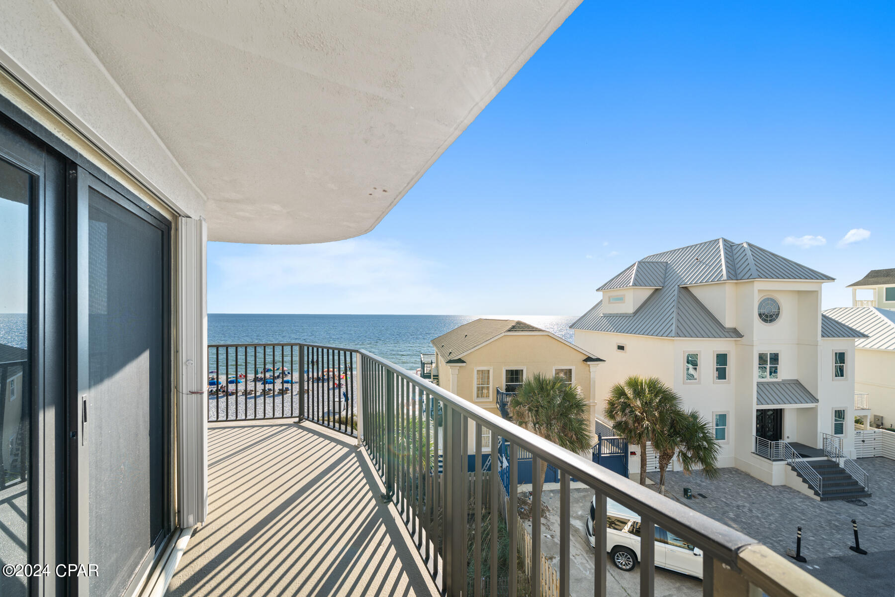 The Commodore - Residential