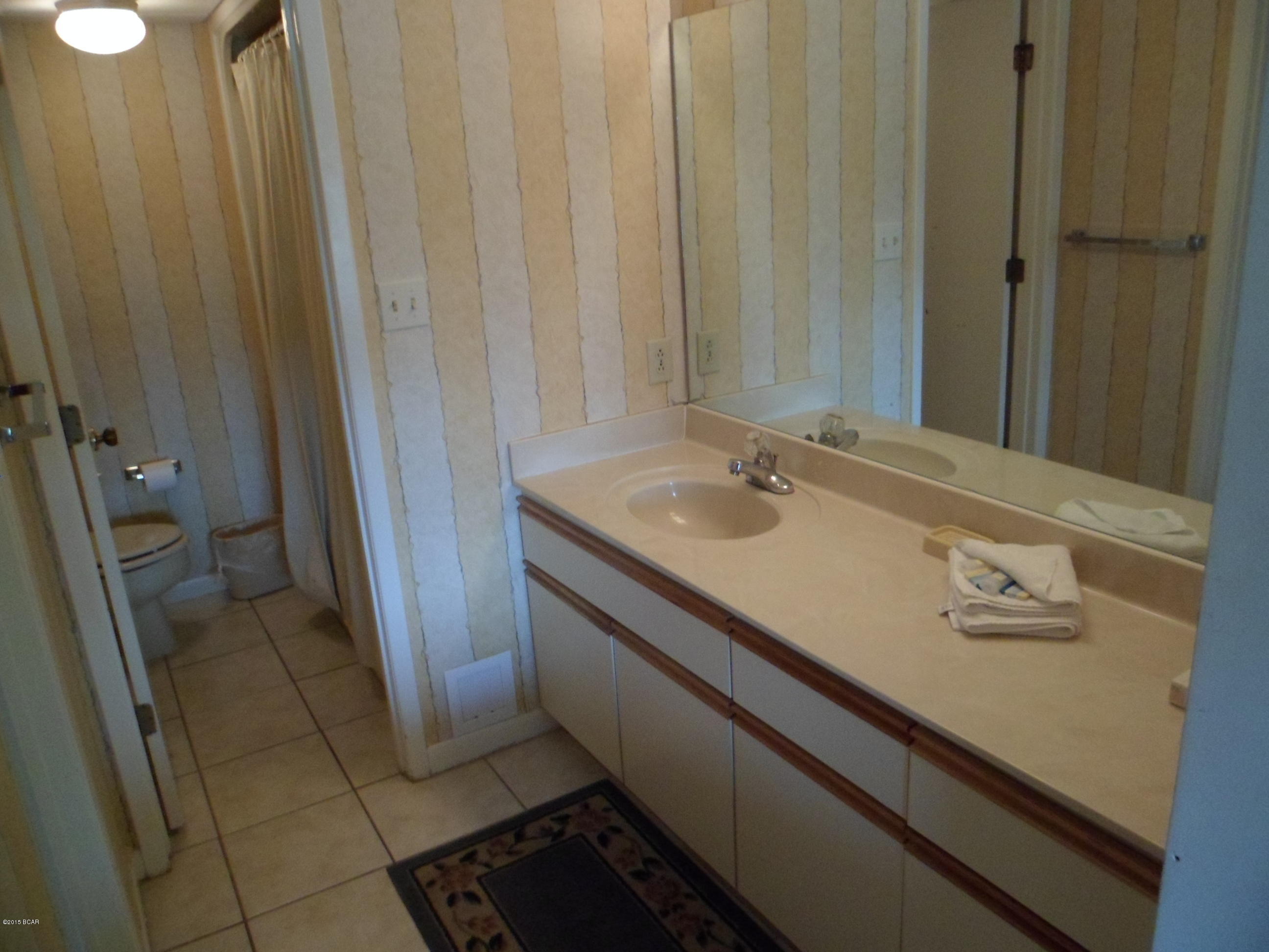 Edgewater Golf Villas 5 B - Residential