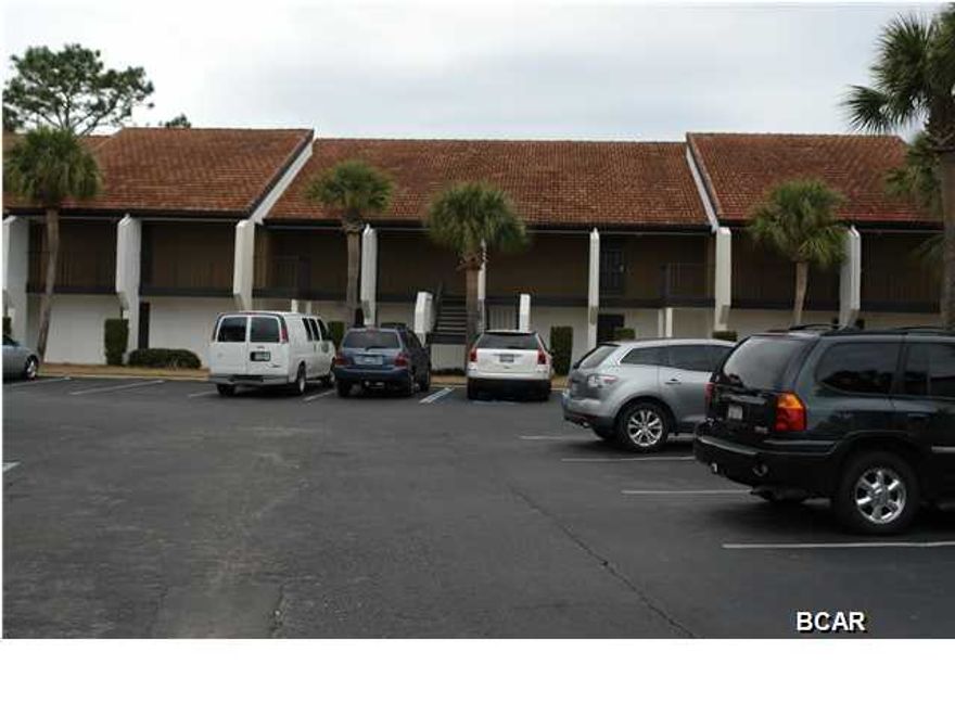 Nicely furnished one bedroom 1st floor golf villa overlooking one of the ponds on the 9 hole golf course. Unit is being offered completely furnished. The unit is tastefully decorated and would make a great rental investment!Edgewater Beach Resort offers a multitude of options for the entire family while vacationing on Panama City Beach. Stay as busy as you want with the onsite Par-3 Executive 9-hole Golf Course, State of the Art Plexicushion Tennis Courts, Wellness & Fitness Center, 11 swimming pools, and water sports! You may choose to simply relax and lay around on the white sandy beaches and indulge in one of the many dining options on site including Ocean'sBar & Grill, Edgie's Corner Market.