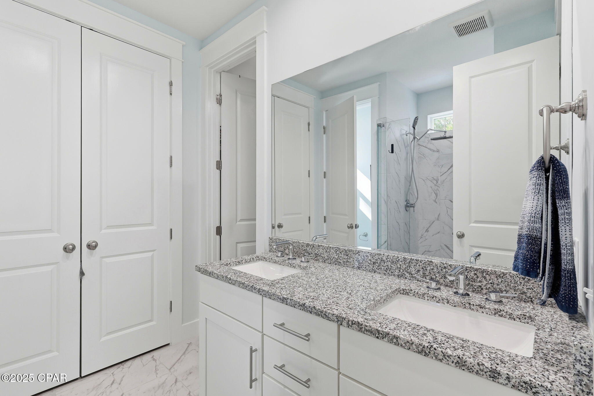 Rivercamps On Crooked Creek - Residential