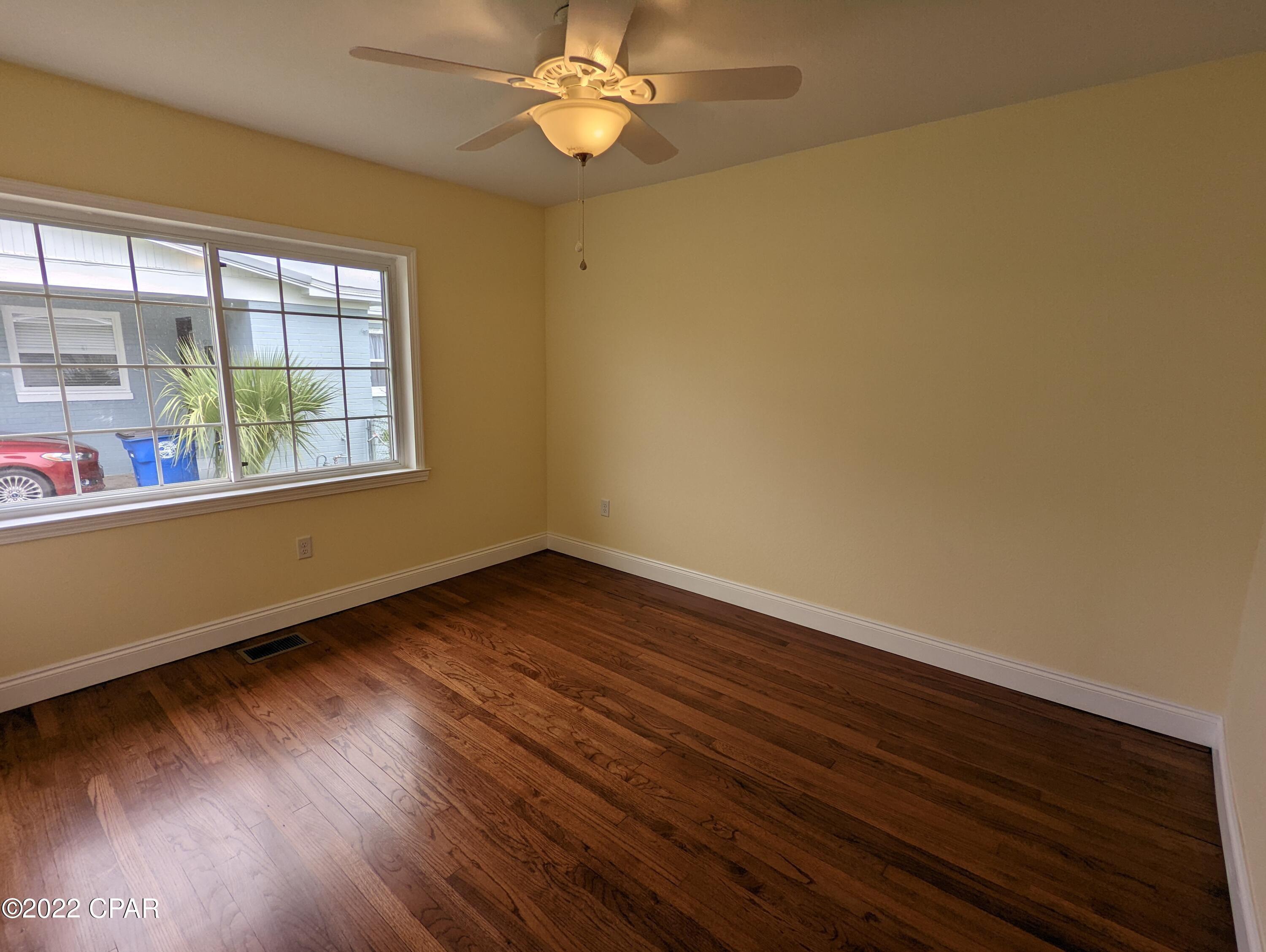 Cove Terrace 3rd Add - Residential