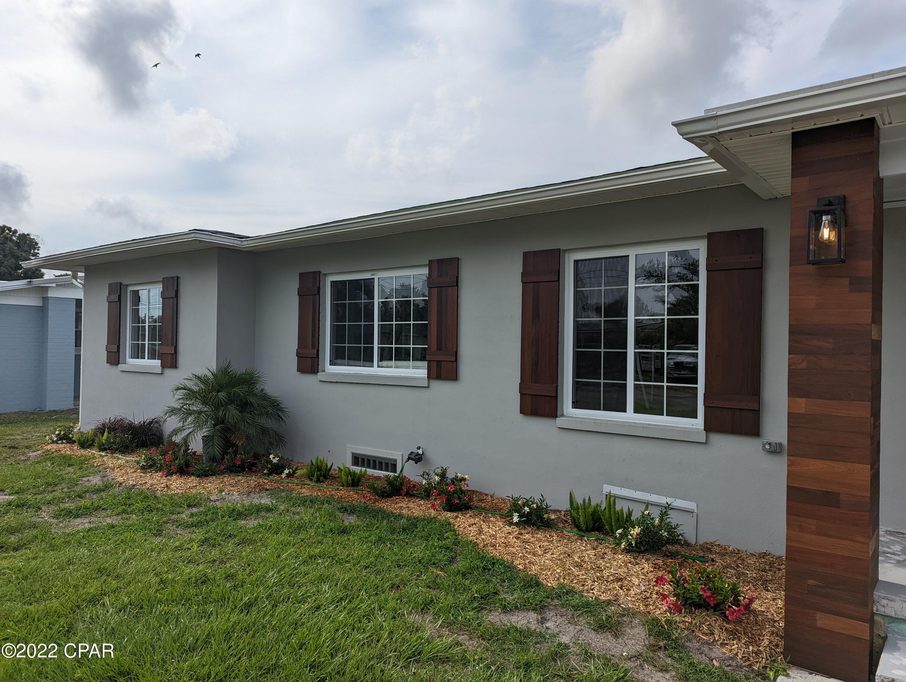 Cove Terrace 3rd Add - Residential