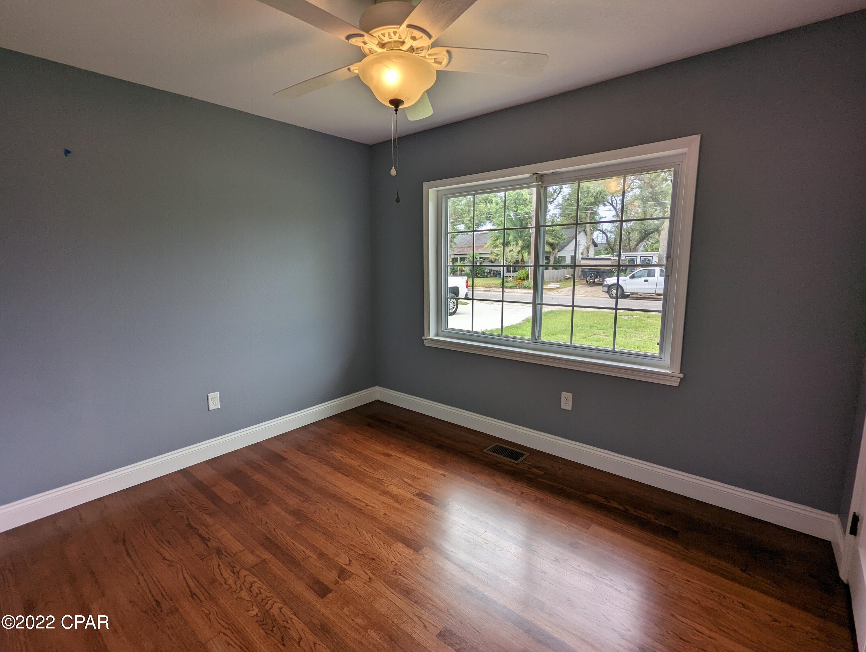 Cove Terrace 3rd Add - Residential