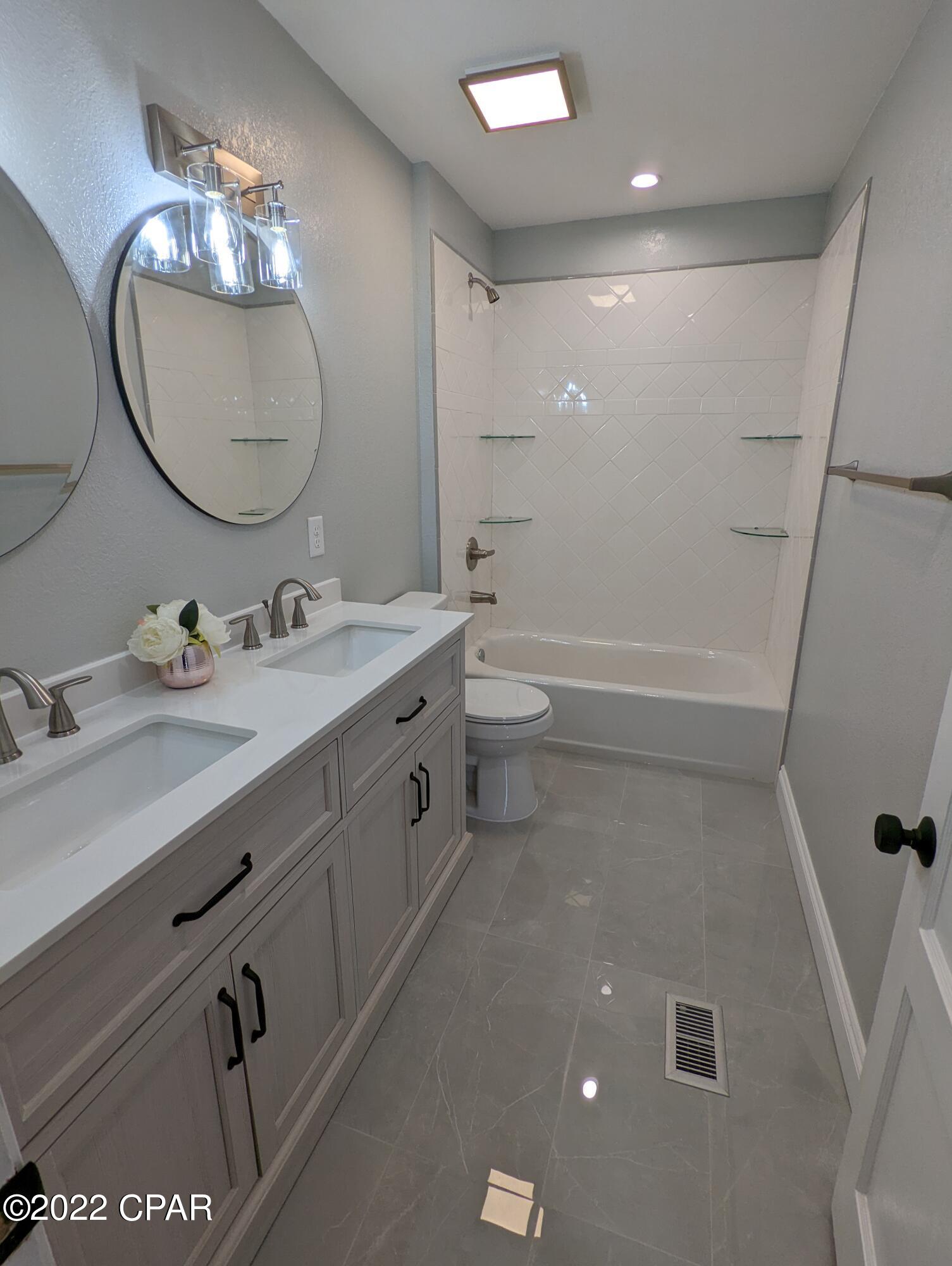 Cove Terrace 3rd Add - Residential