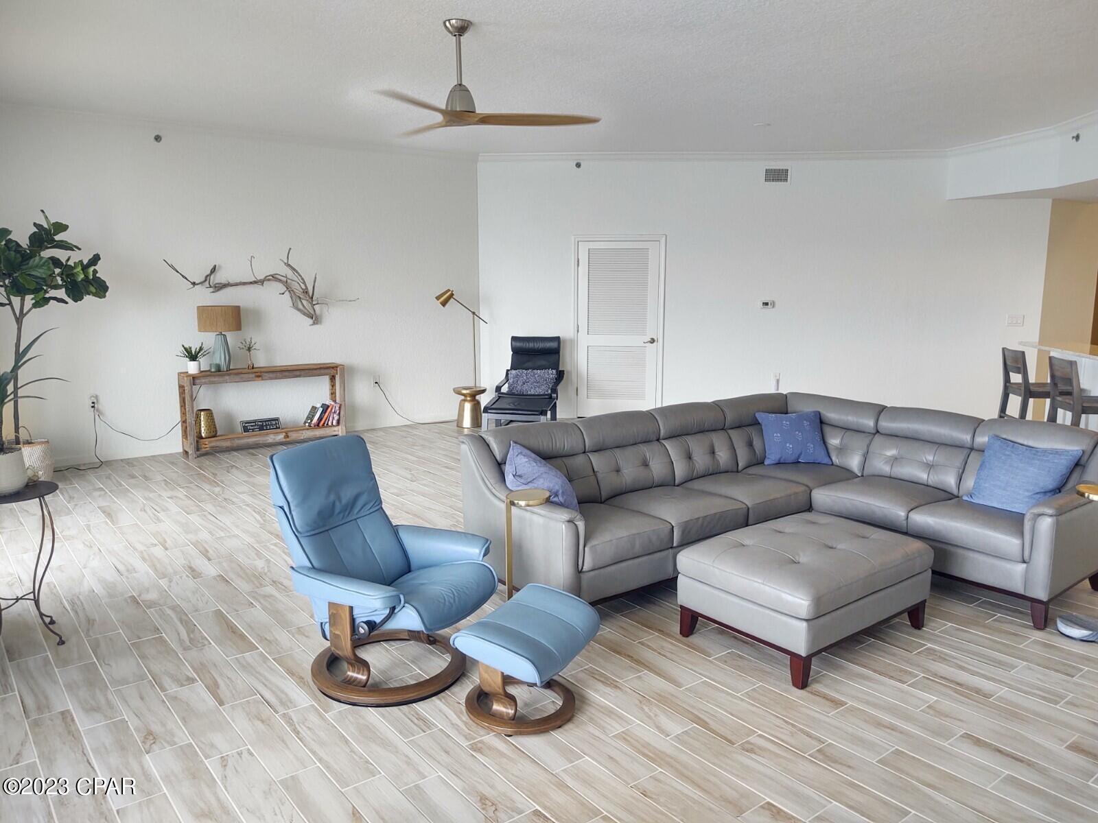 Hibiscus By The Bay - Residential