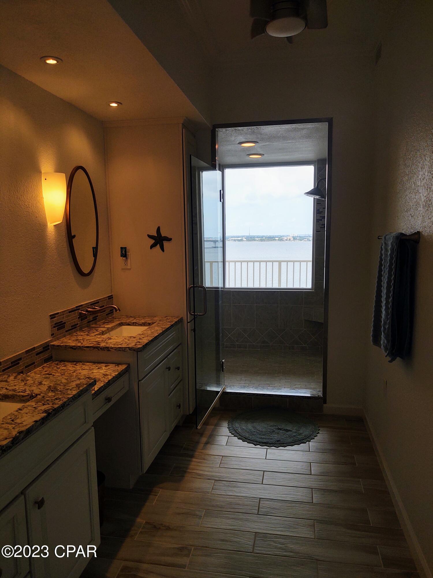 Hibiscus By The Bay - Residential