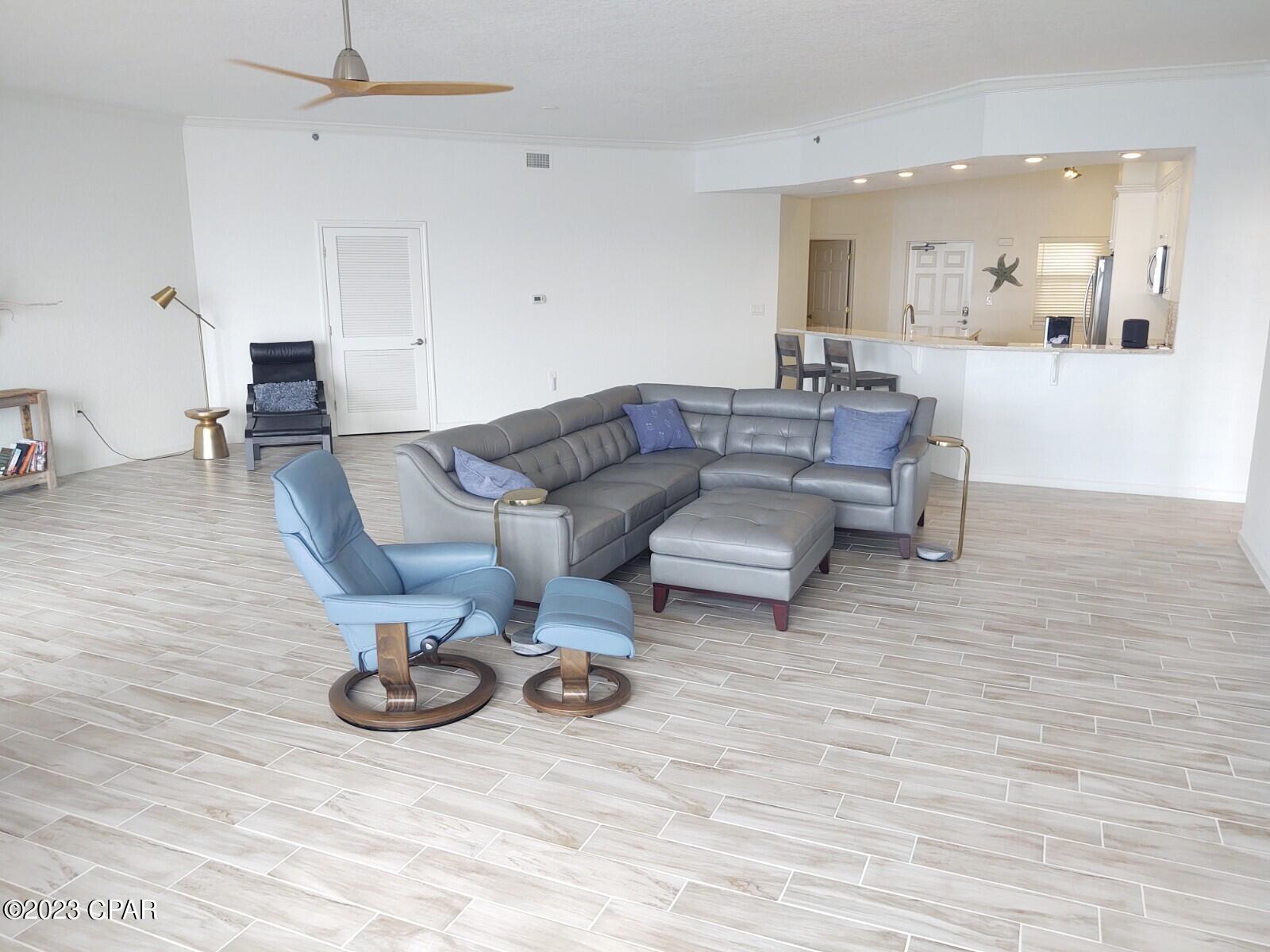 Hibiscus By The Bay - Residential