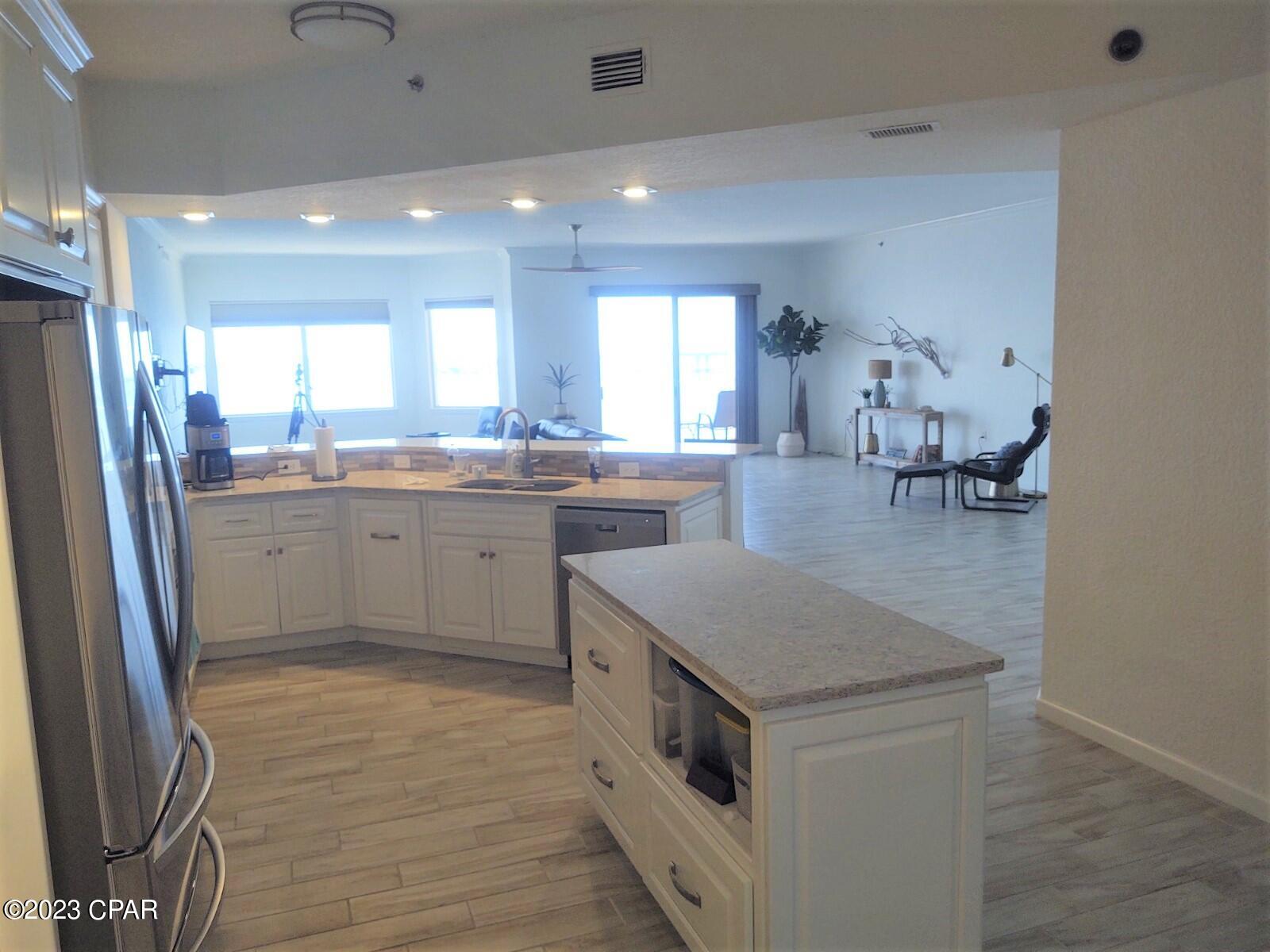 Hibiscus By The Bay - Residential