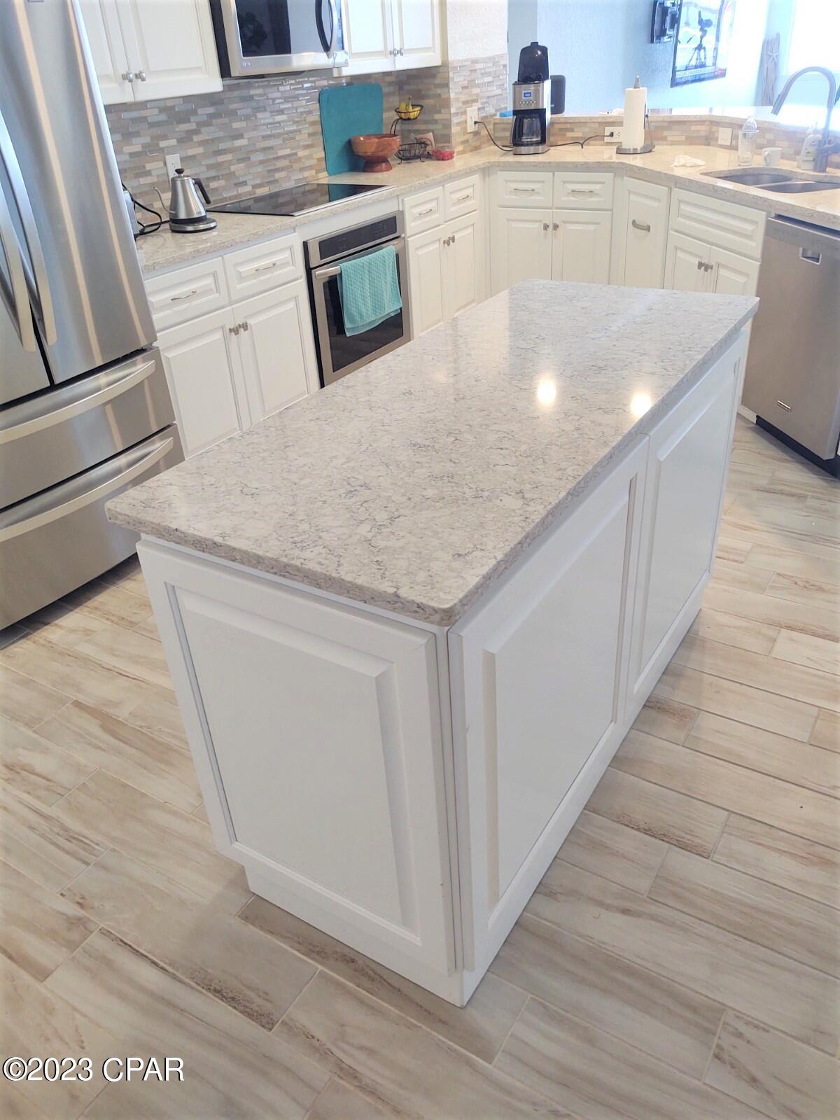 Hibiscus By The Bay - Residential