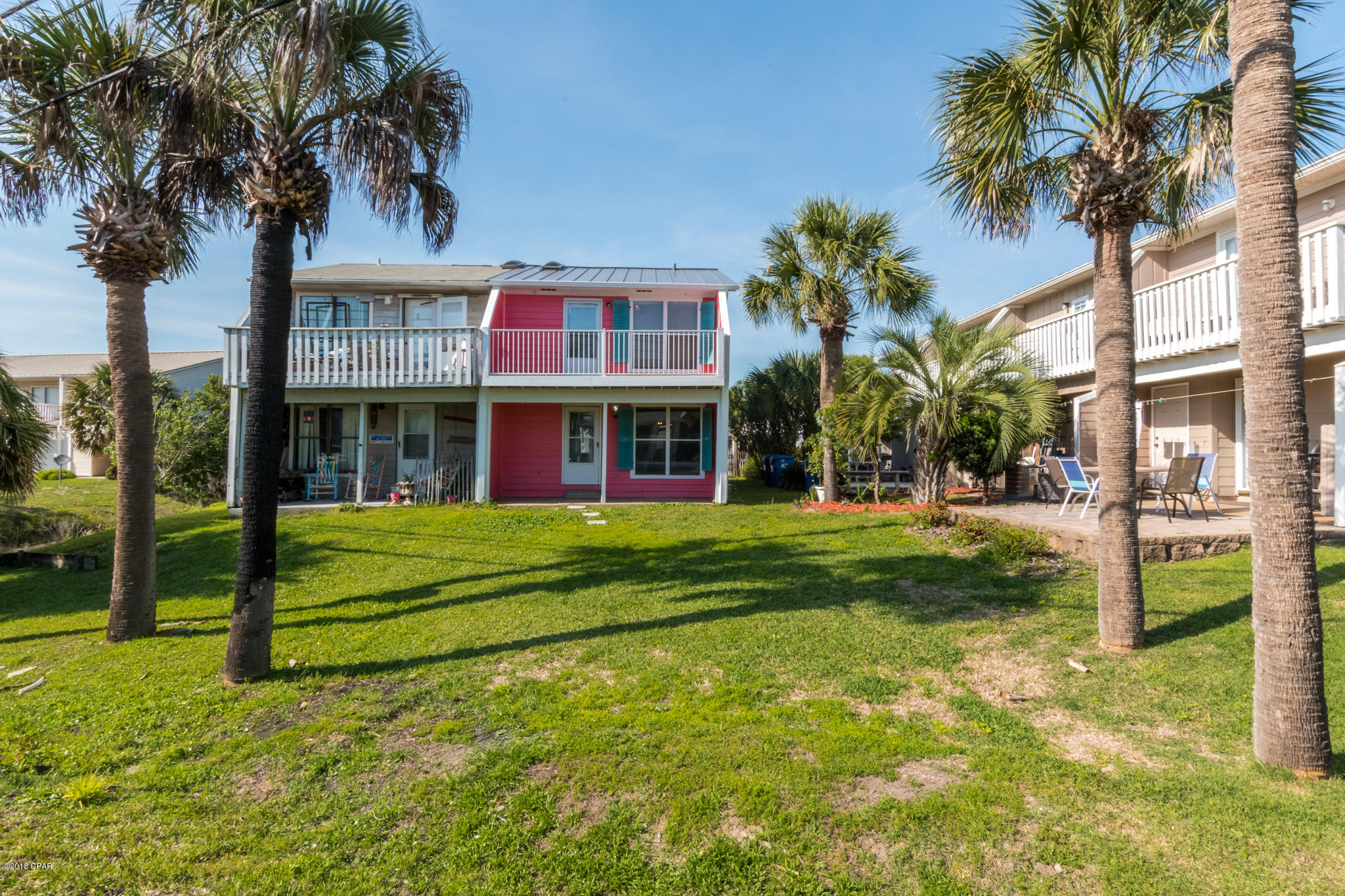 Villa Chateaus - Residential