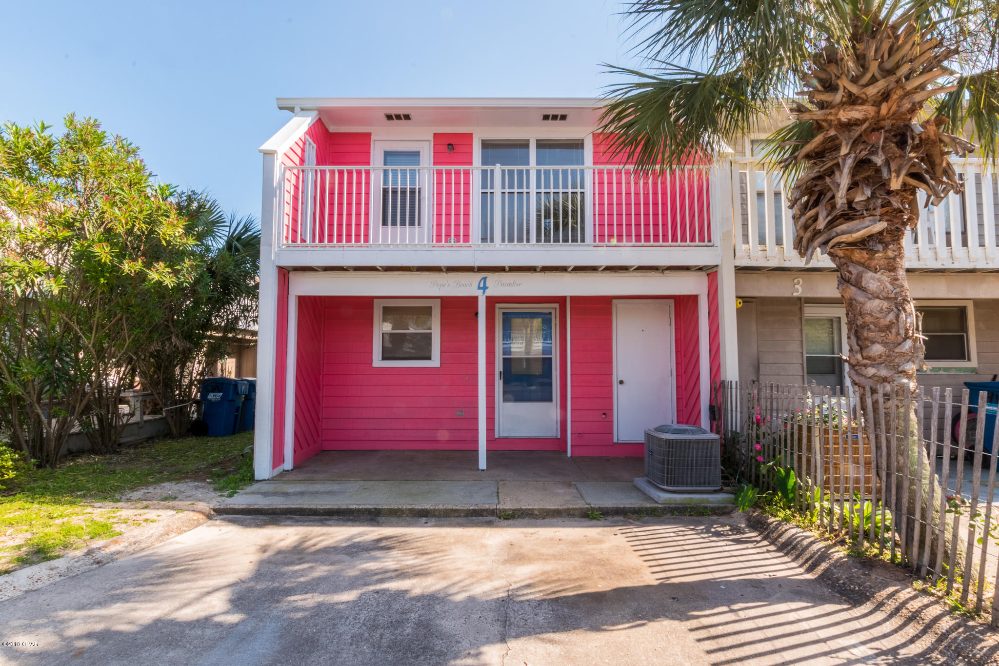 Villa Chateaus - Residential