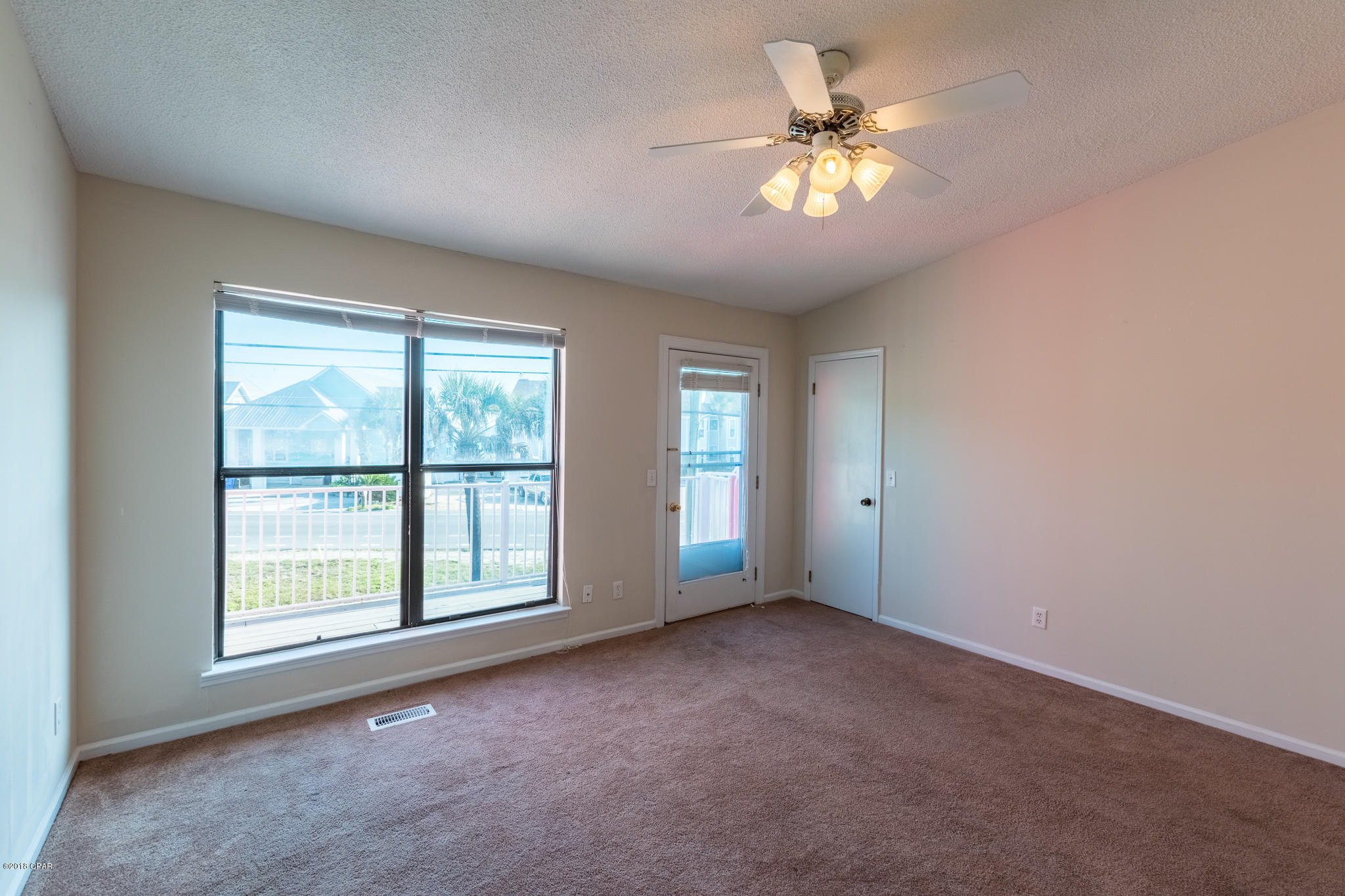 Villa Chateaus - Residential