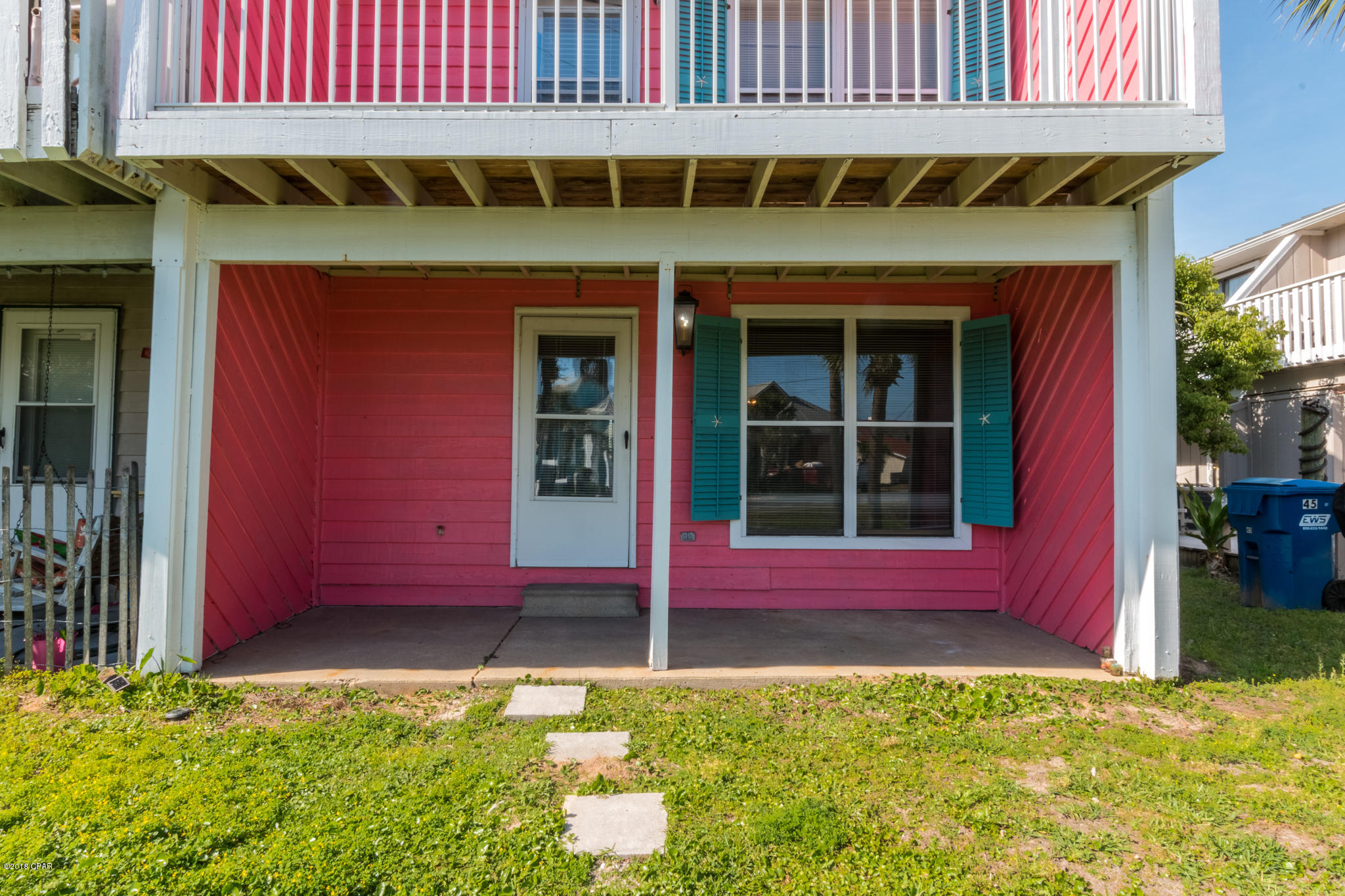 Villa Chateaus - Residential