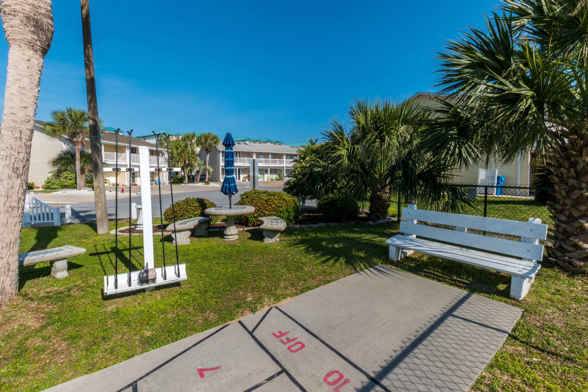 Villa Chateaus - Residential