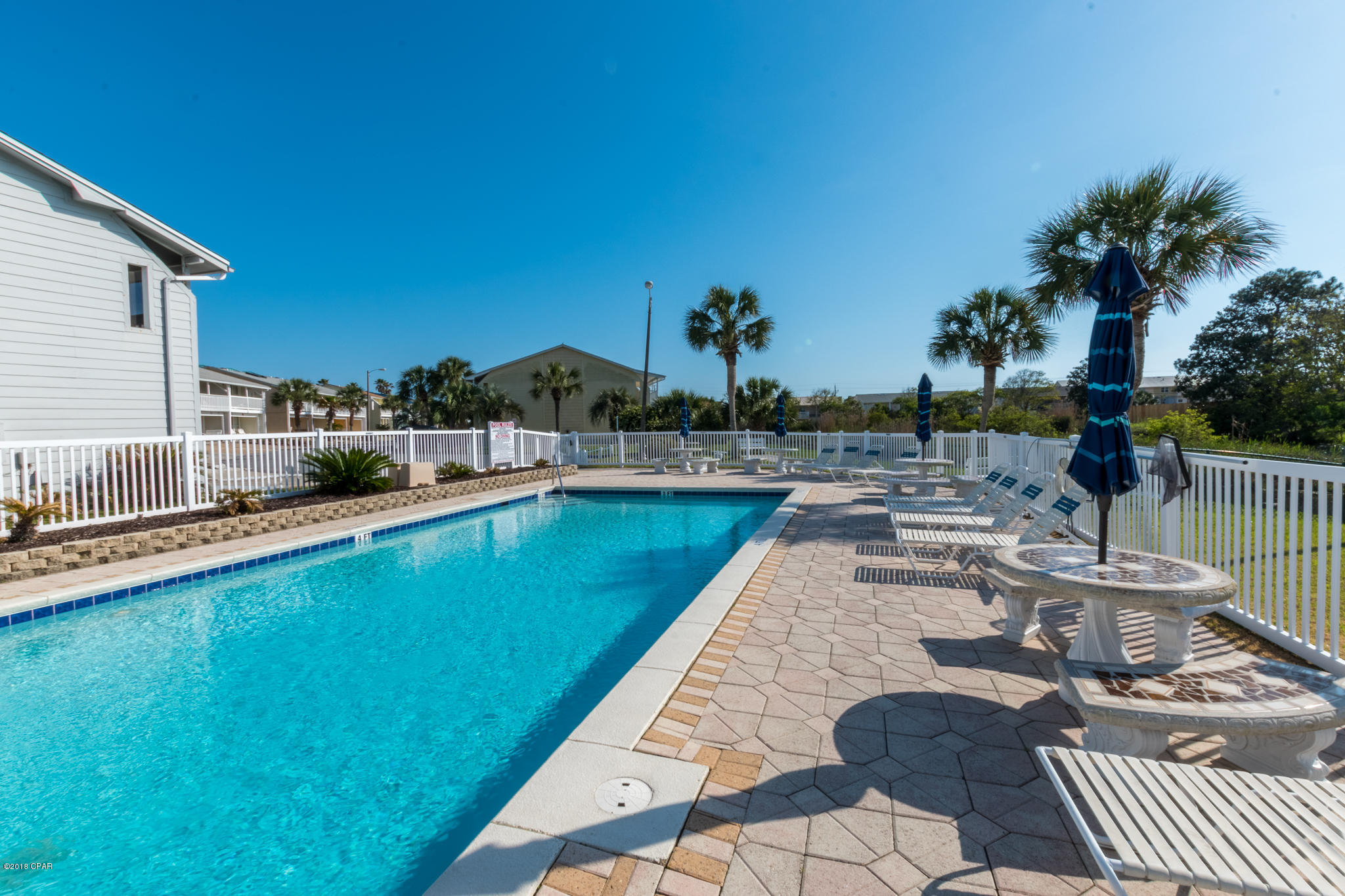 Villa Chateaus - Residential