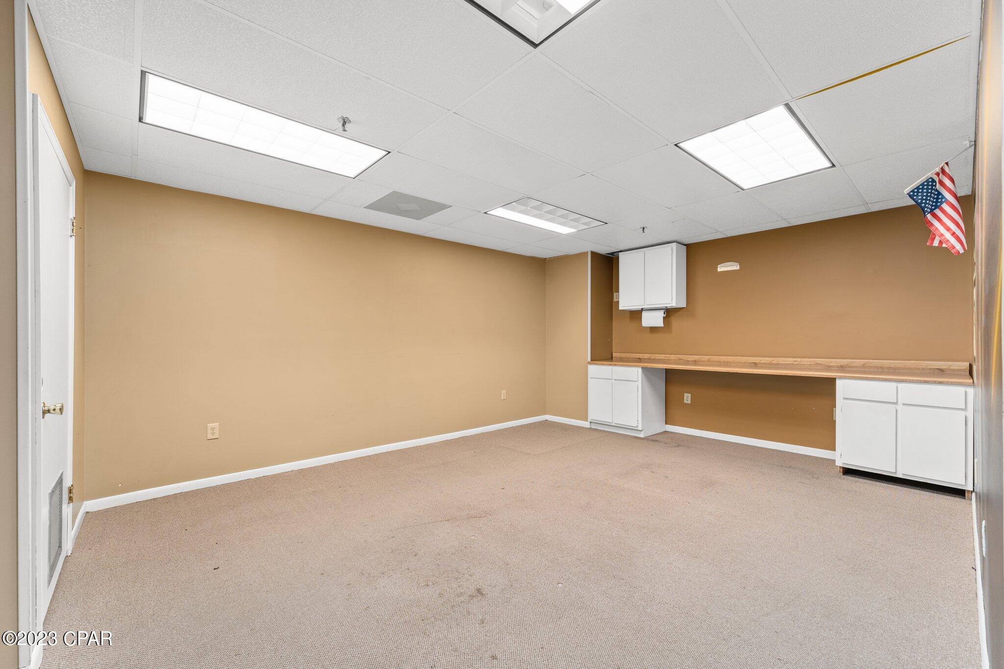 [No Recorded Subdiv] - Commercial Sale