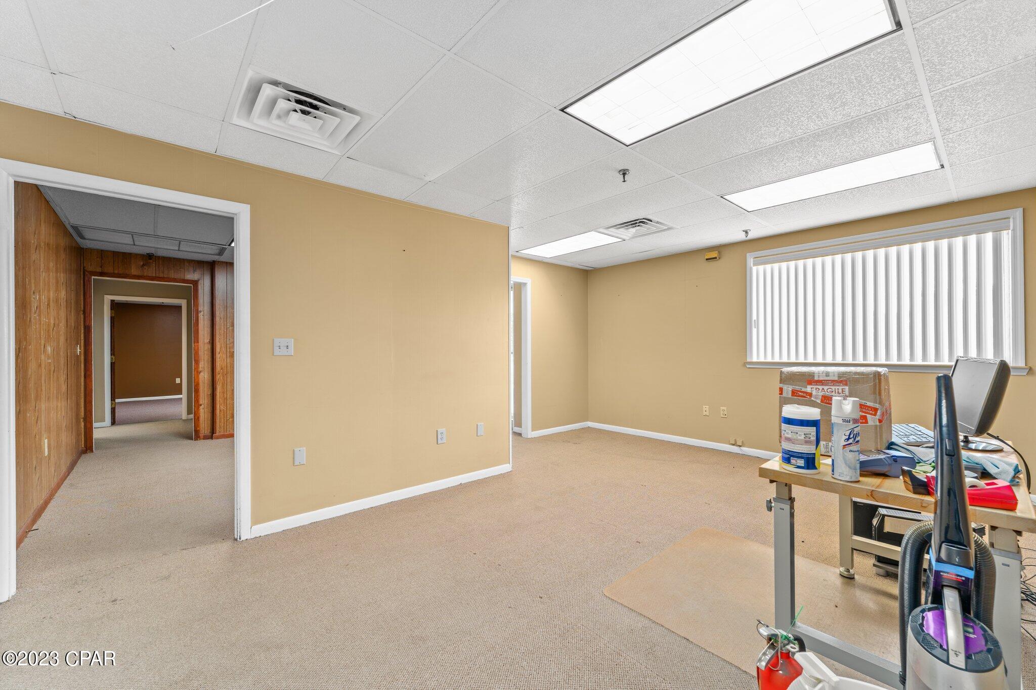 [No Recorded Subdiv] - Commercial Sale