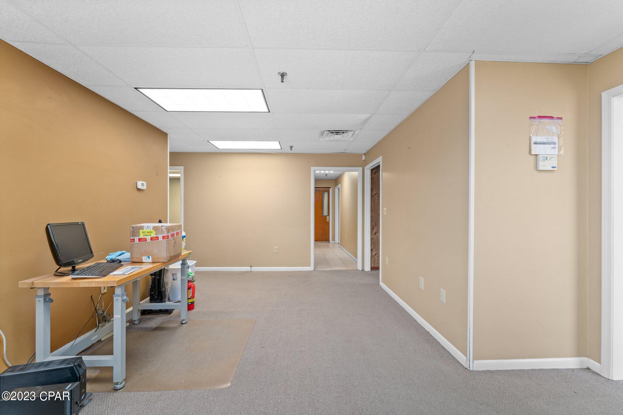 [No Recorded Subdiv] - Commercial Sale