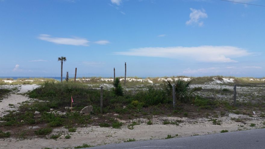 FOR COMP PURPOSES ONLY. Gulf front lot 50' x 150' lots on Panama City Beach. Property is zoned Seasonal Resort 2 (SR-2) Have a DEP TOPO survey available with this property as well. Owner is licensed Realtor.