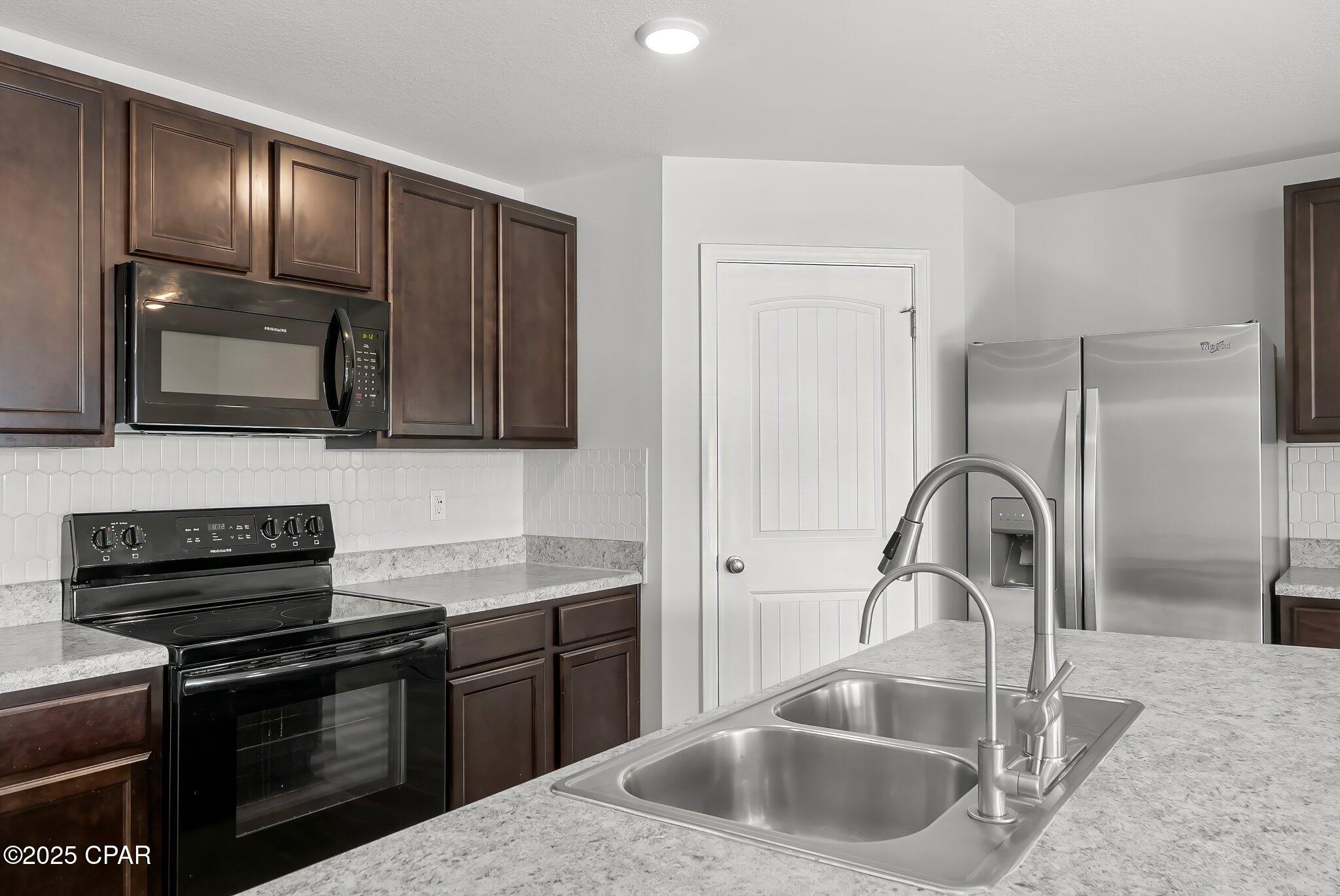 Bridge Harbor - Residential Lease