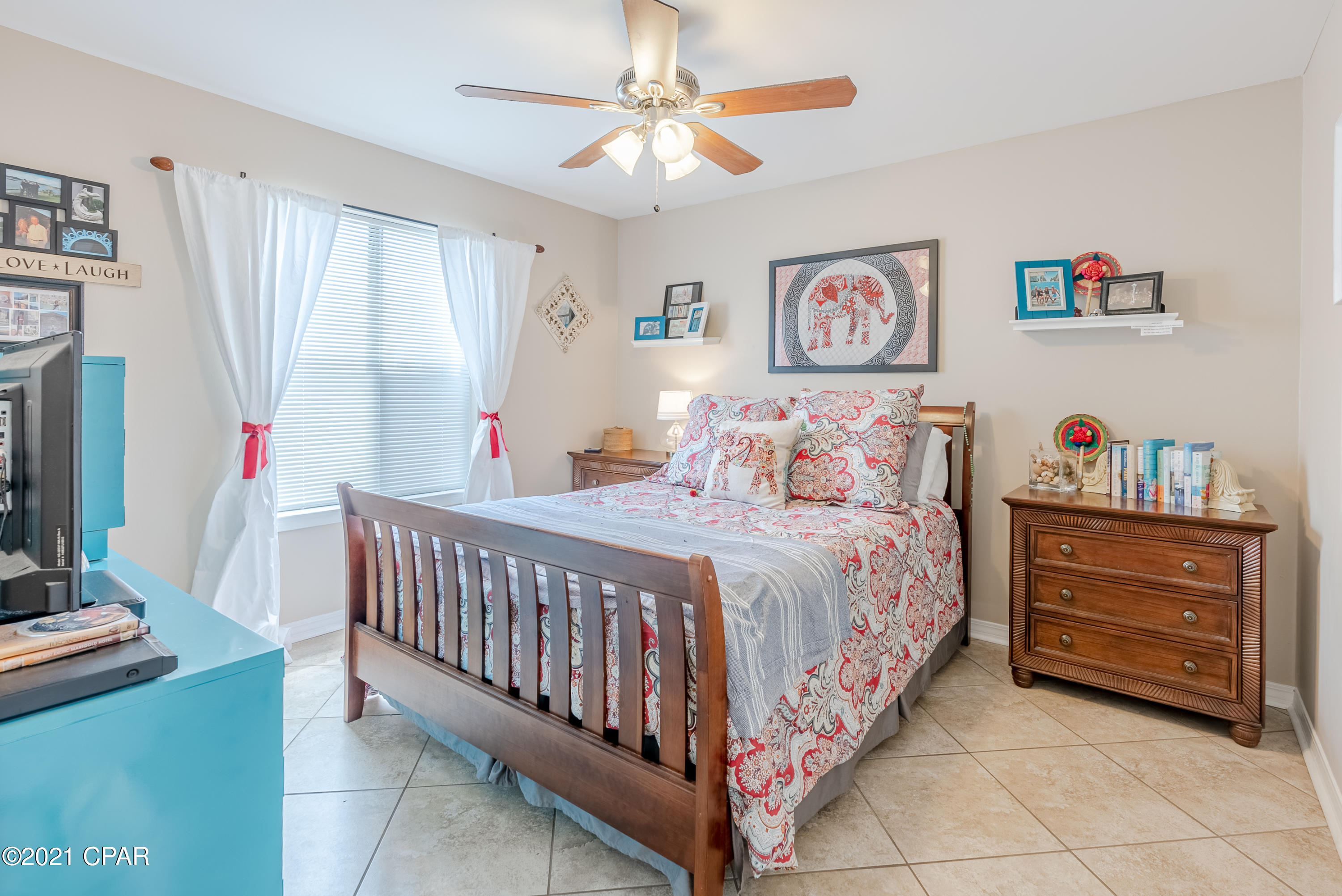 North Lagoon Oaks - Residential