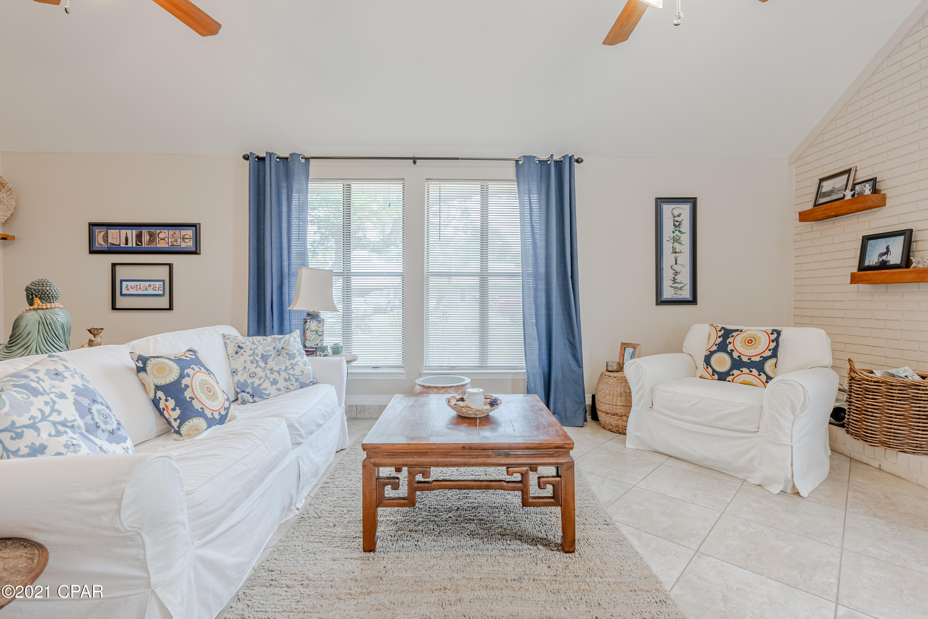 North Lagoon Oaks - Residential