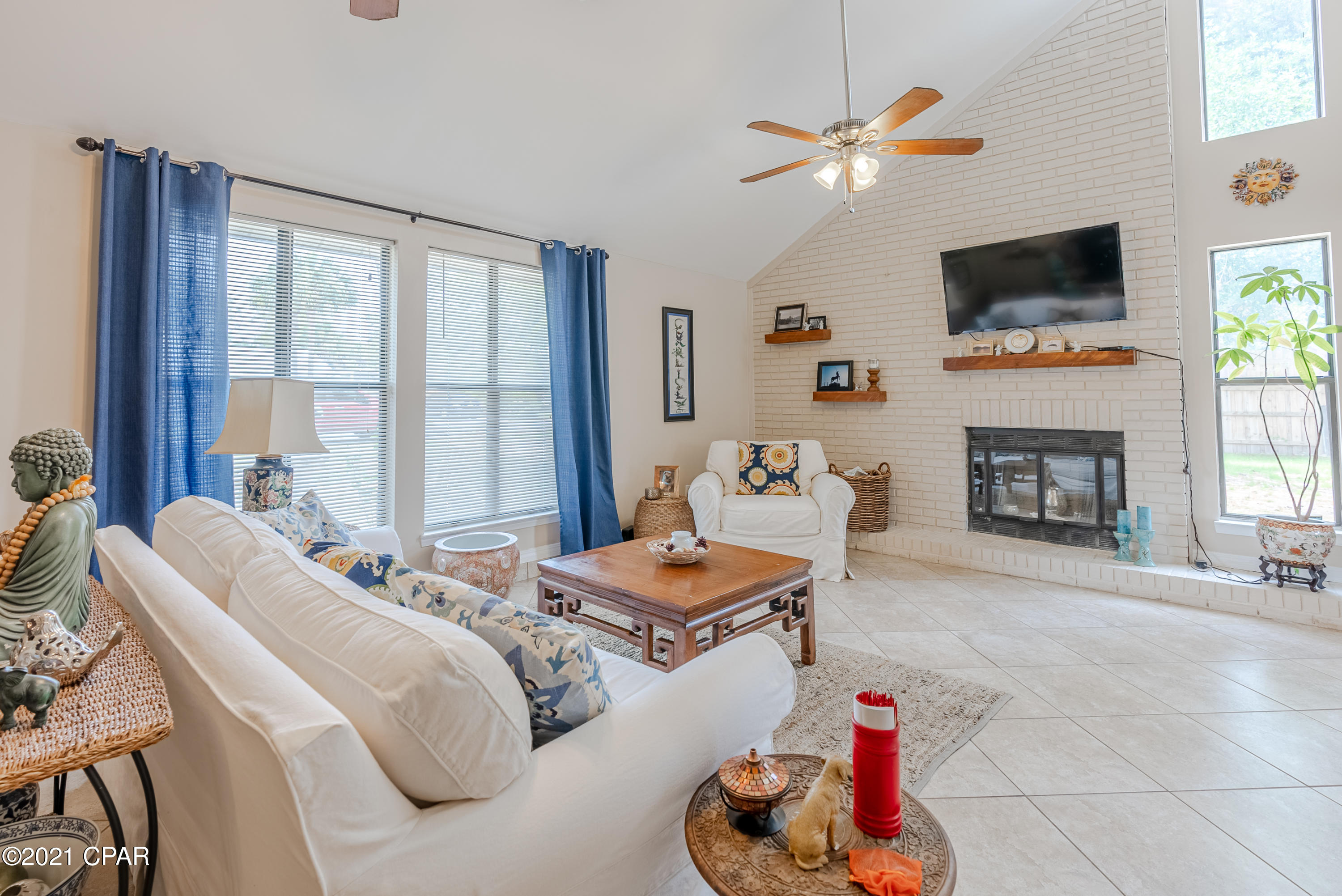 North Lagoon Oaks - Residential