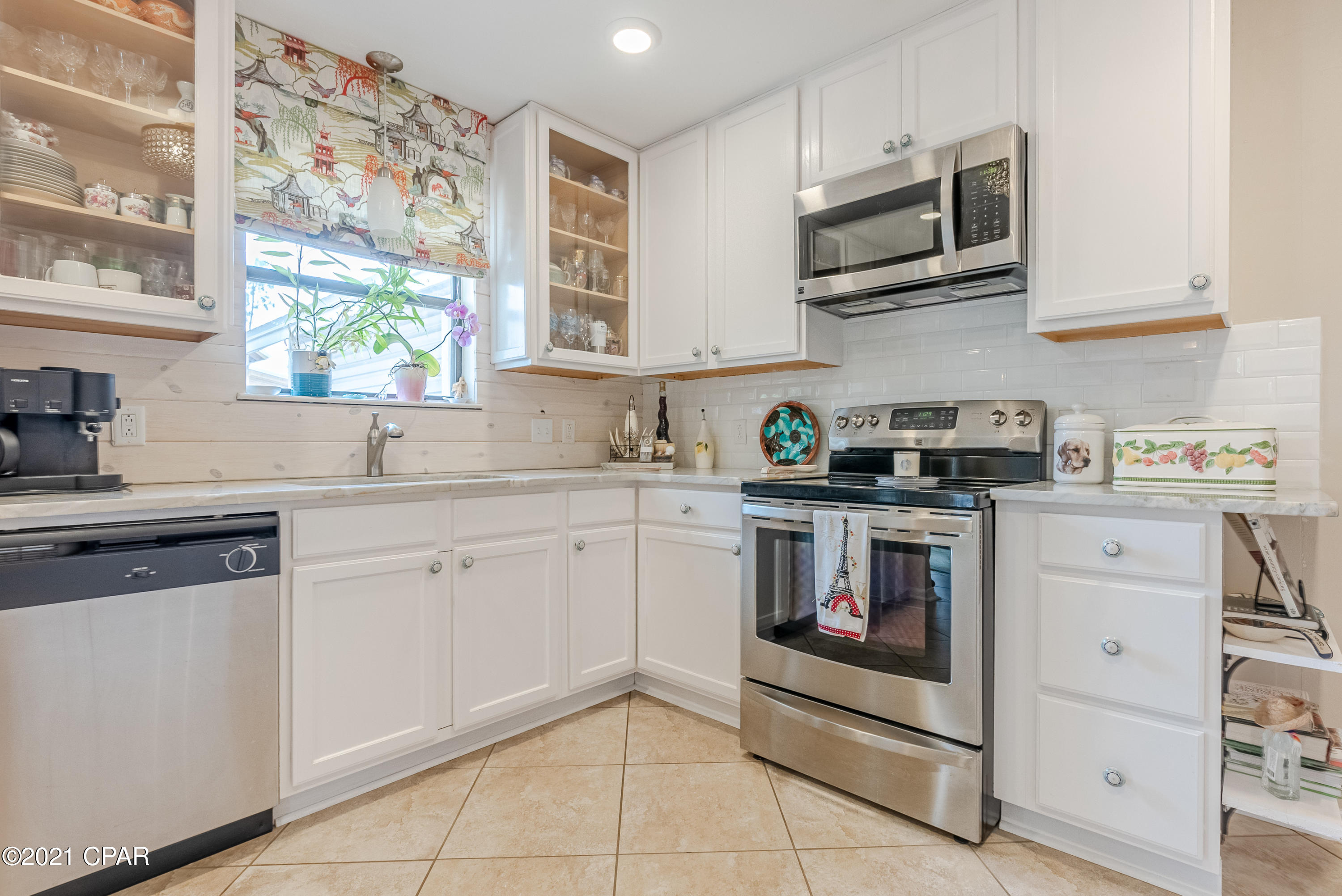 North Lagoon Oaks - Residential