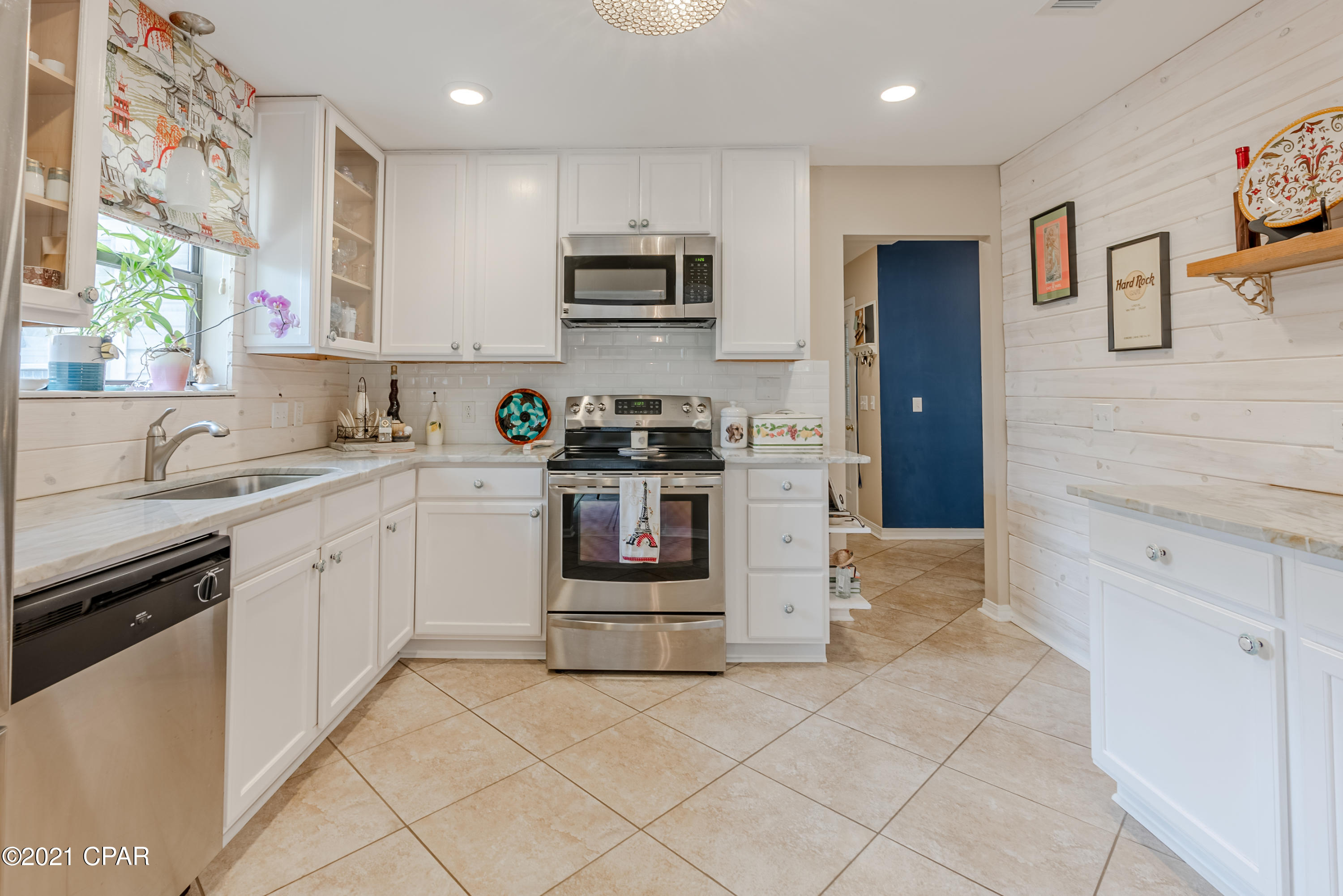 North Lagoon Oaks - Residential