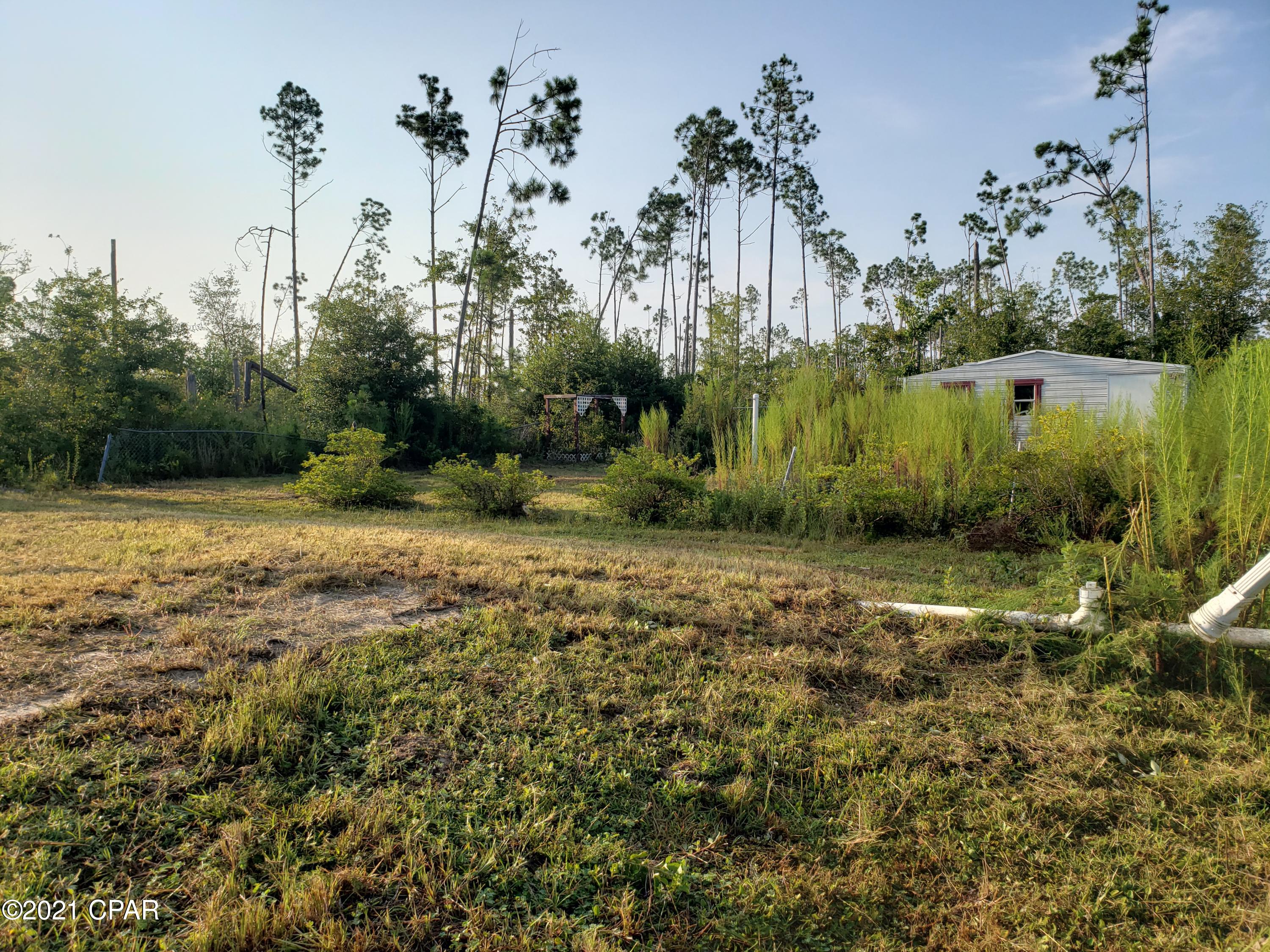 Country Lake Est - Land